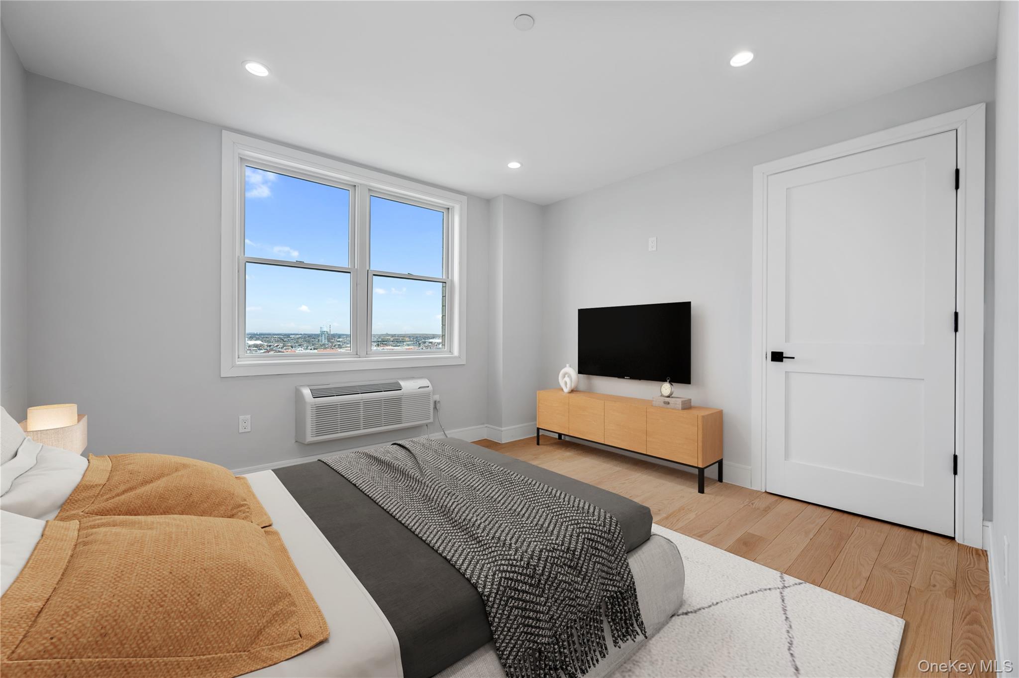 50 W Broadway, Unit 1001 photo 34
