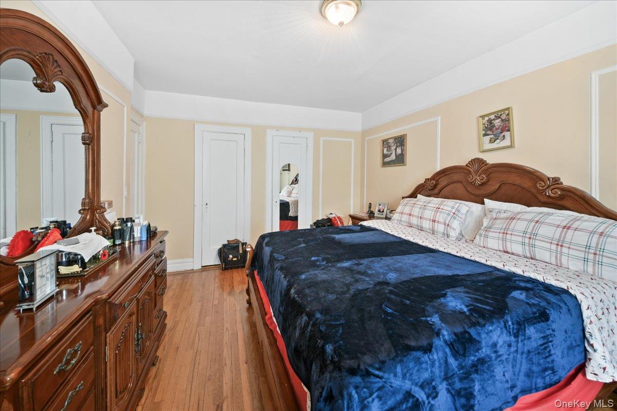2445 Yates Avenue – For Sale photo 14