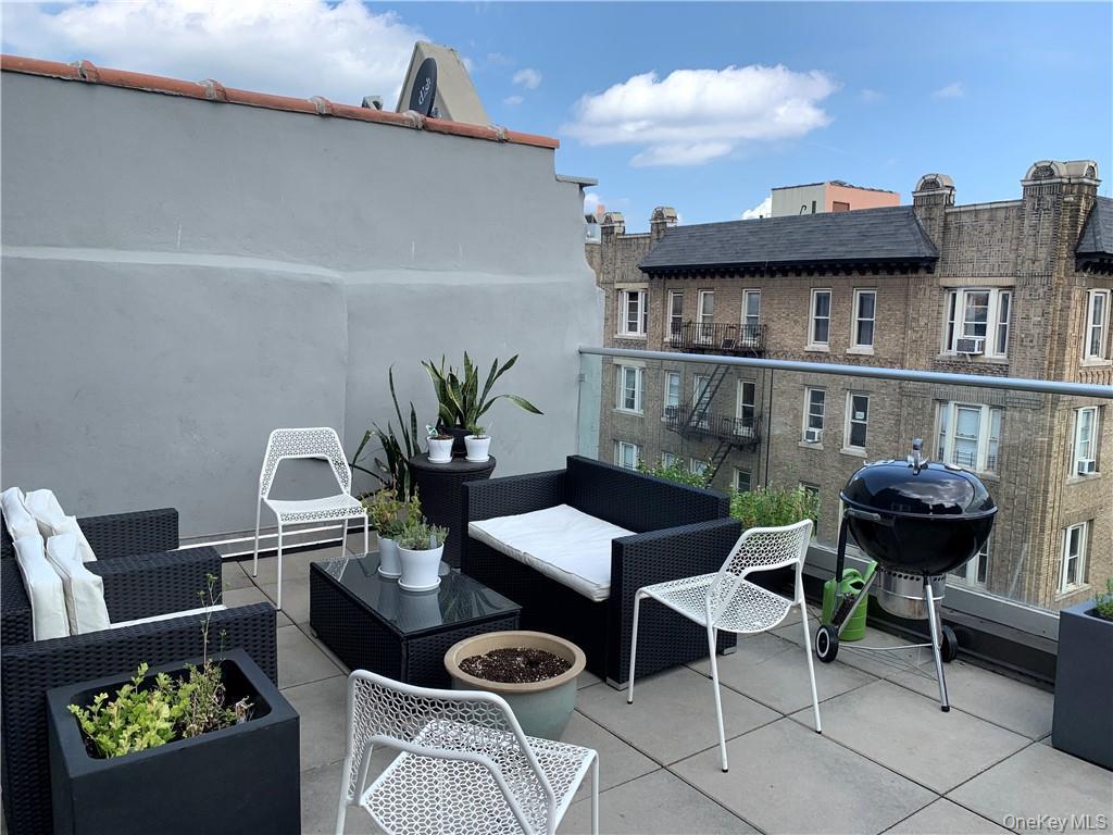 362 W 127th Street, Unit 4A photo 11