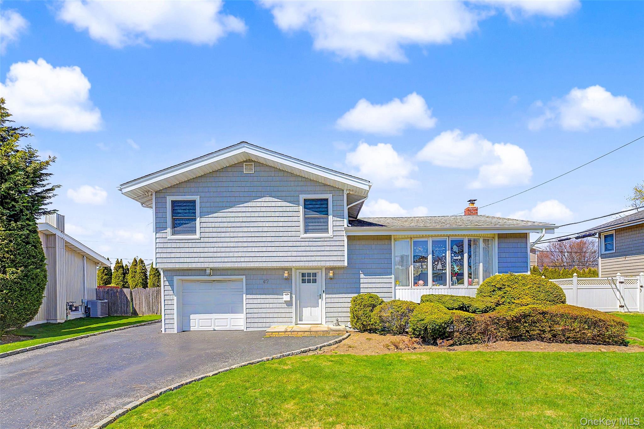 47 Favorite Lane – For Sale photo 3