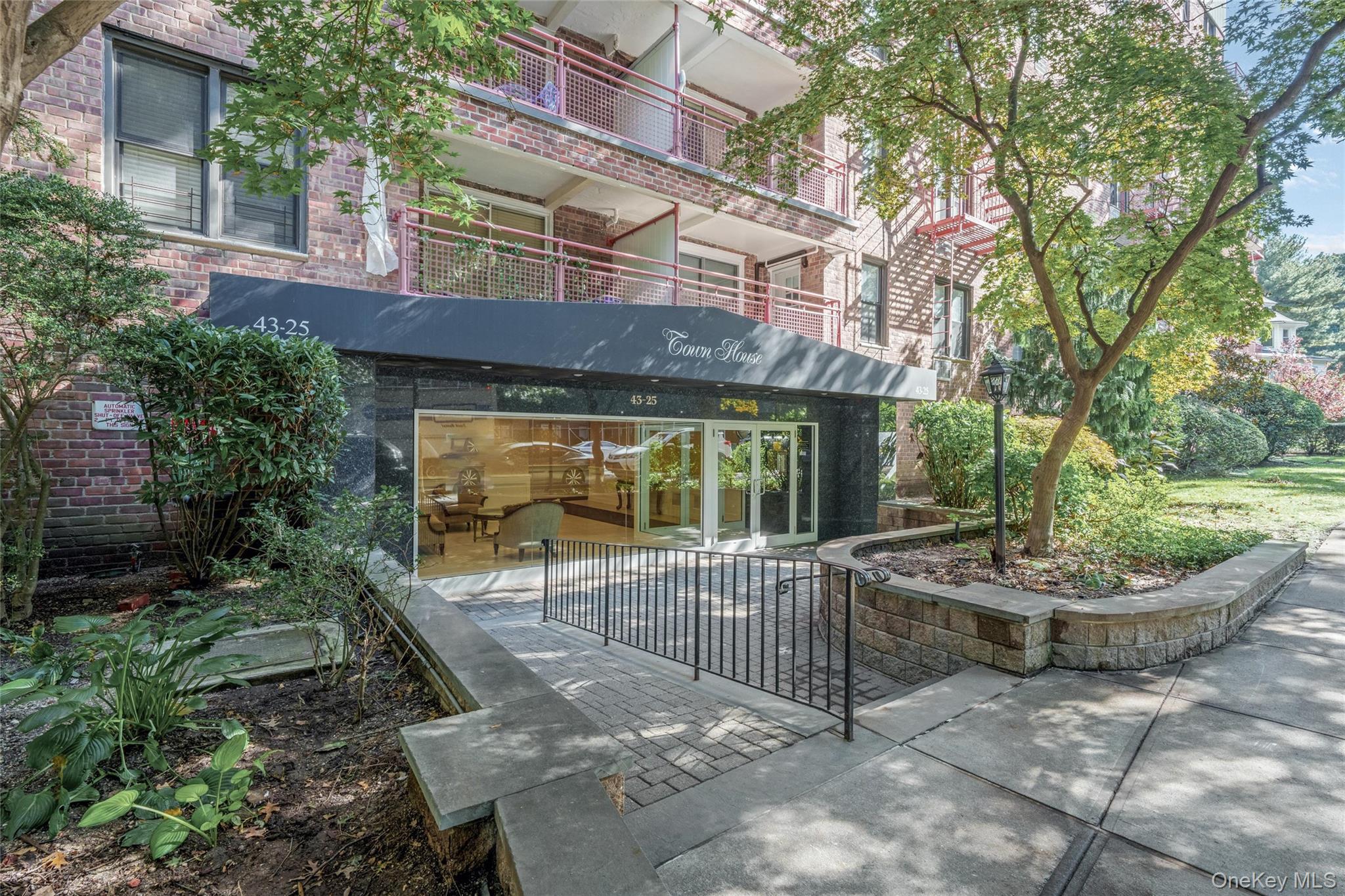 43-25 Douglaston Parkway, Unit 1H photo 3