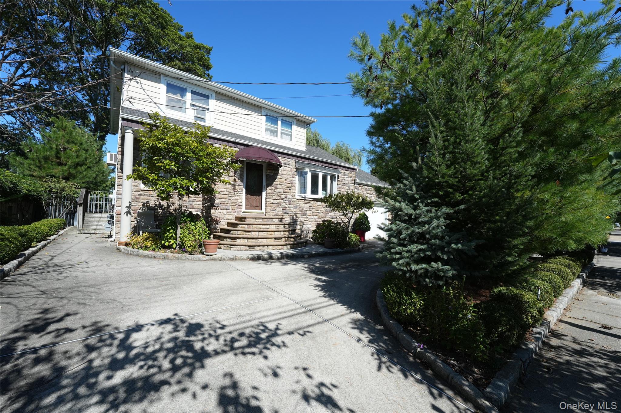 368 Merrifield Avenue – For Sale photo 26