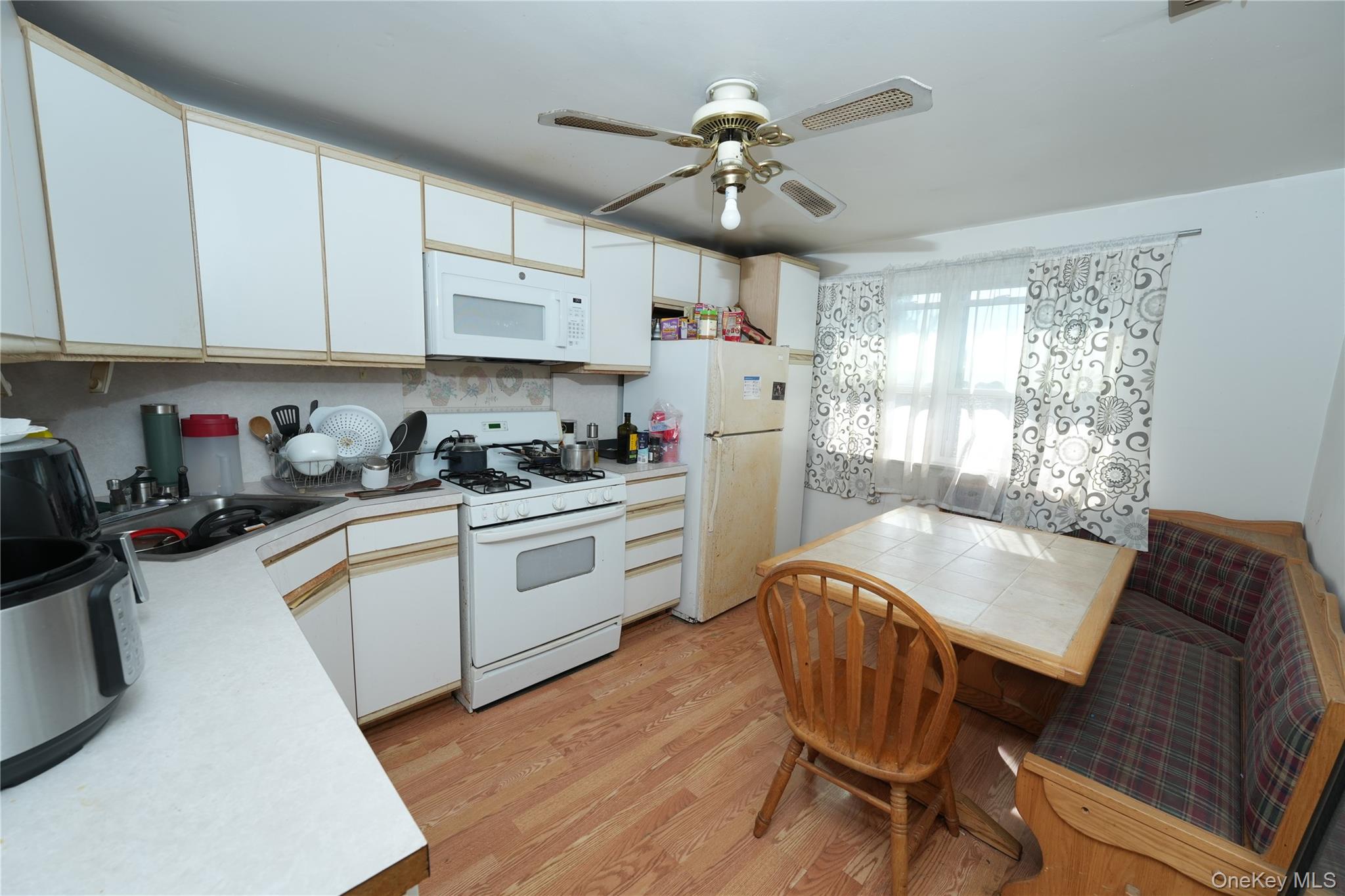 368 Merrifield Avenue – For Sale photo 12