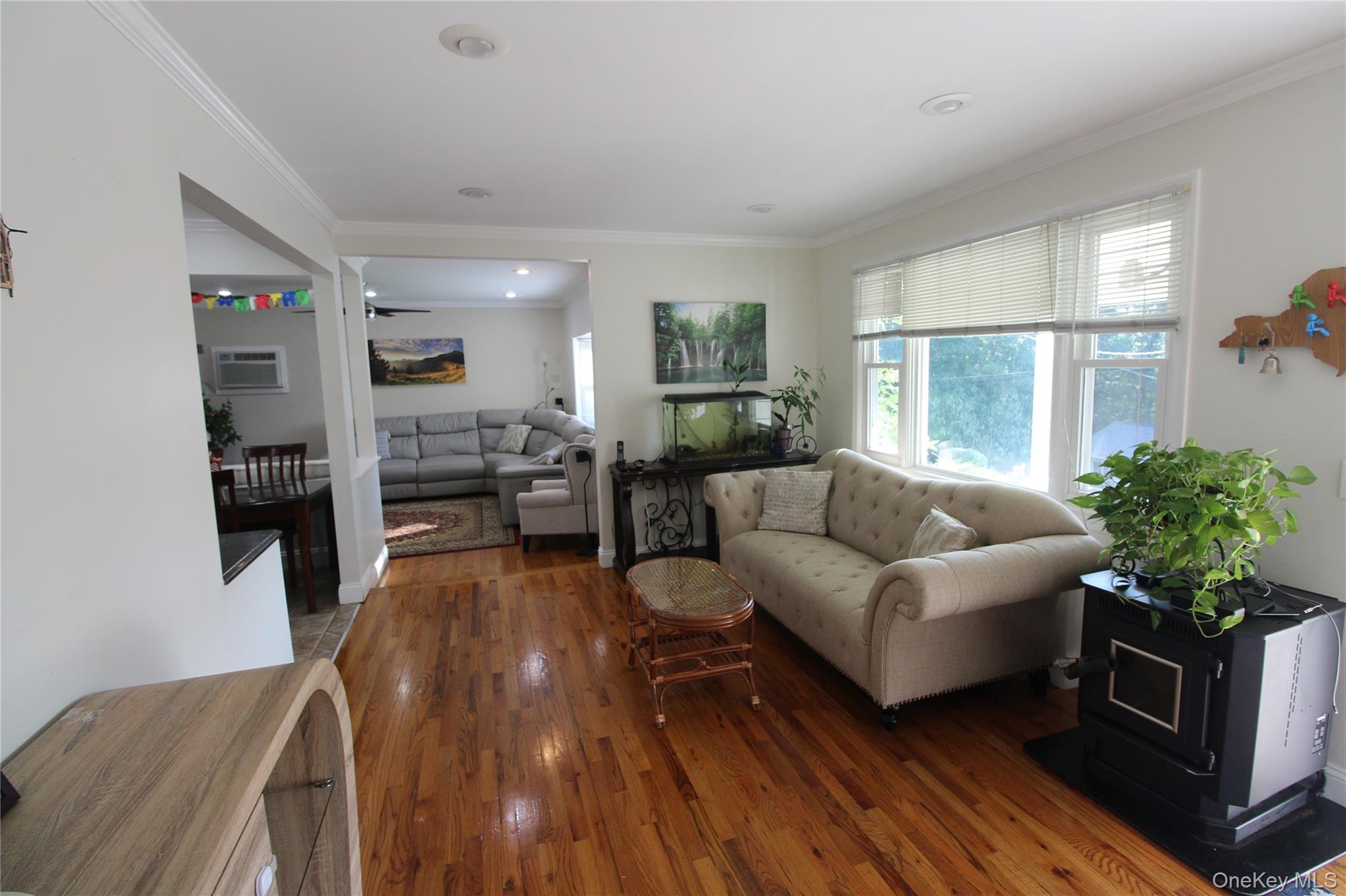 650 Warren Avenue – For Sale