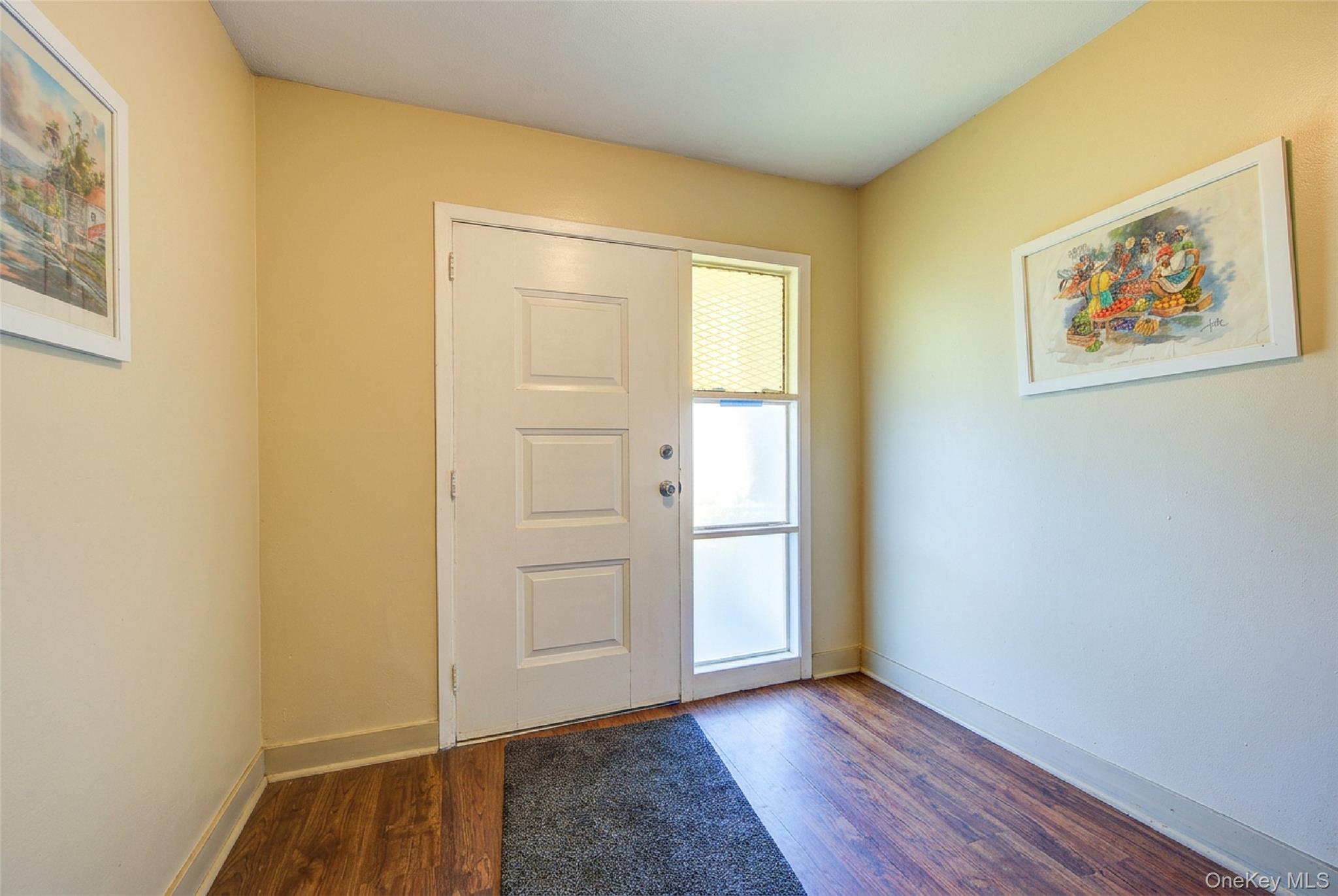 215-10 99th Avenue – For Sale photo 3
