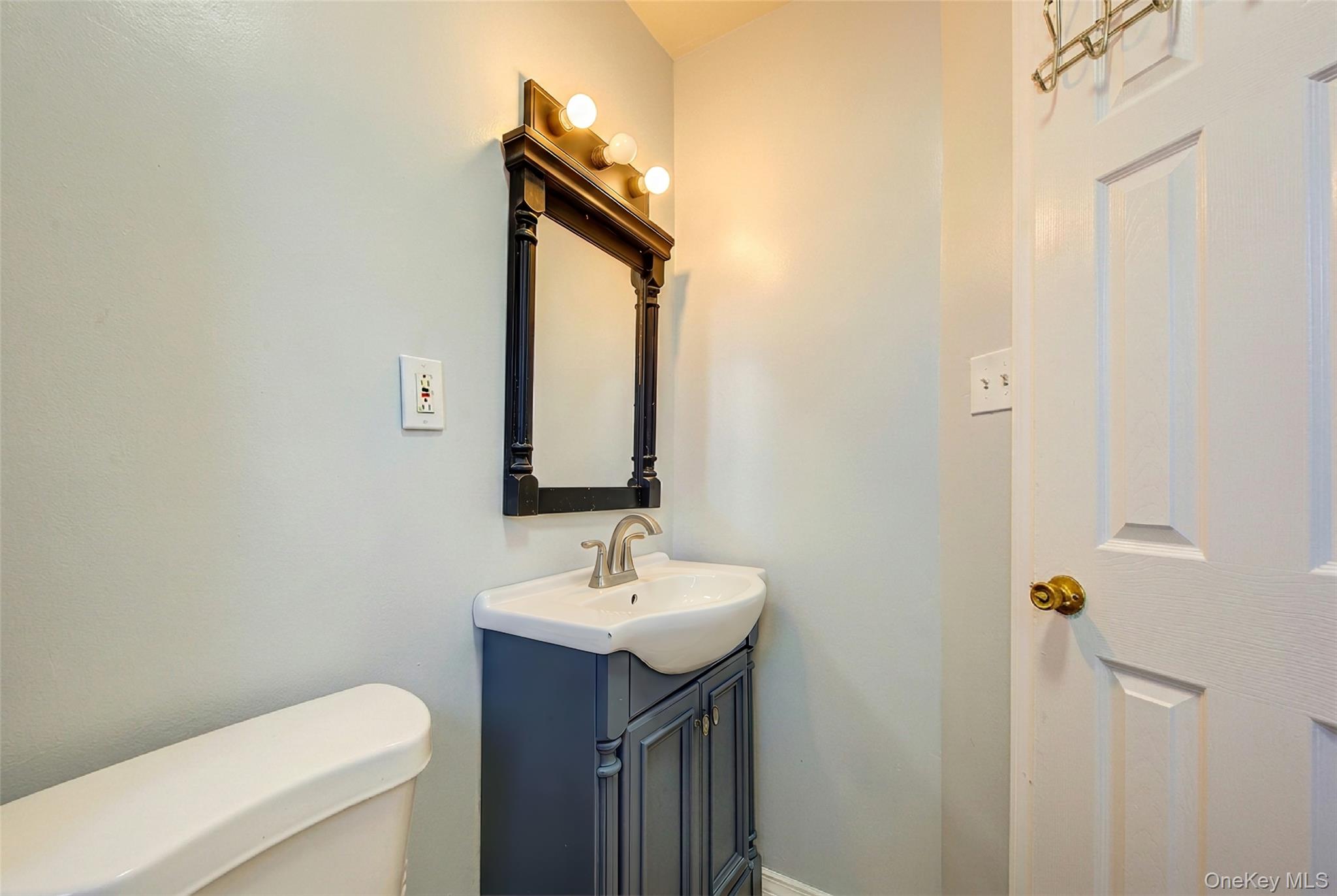 215-10 99th Avenue – For Sale photo 12