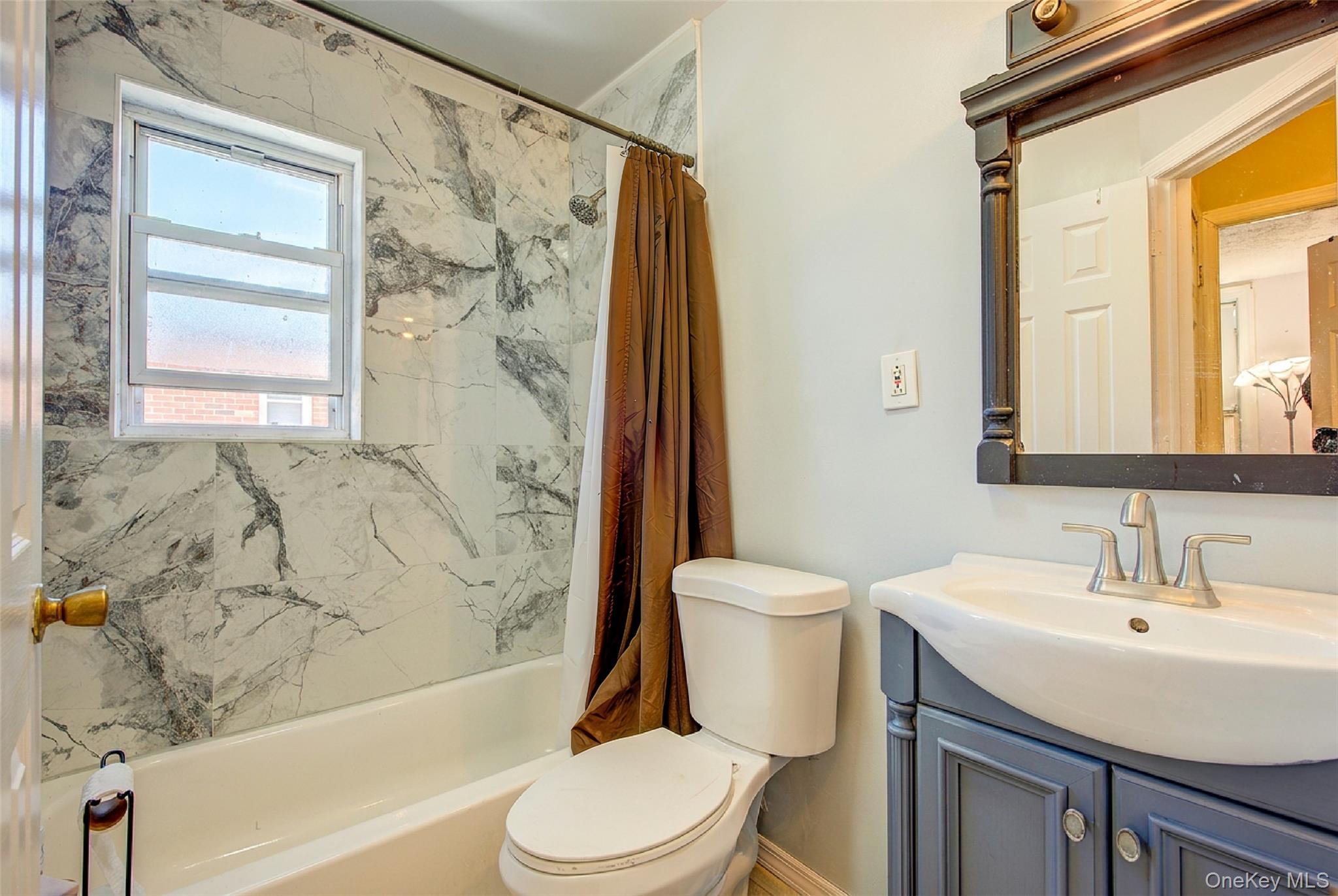215-10 99th Avenue – For Sale photo 11