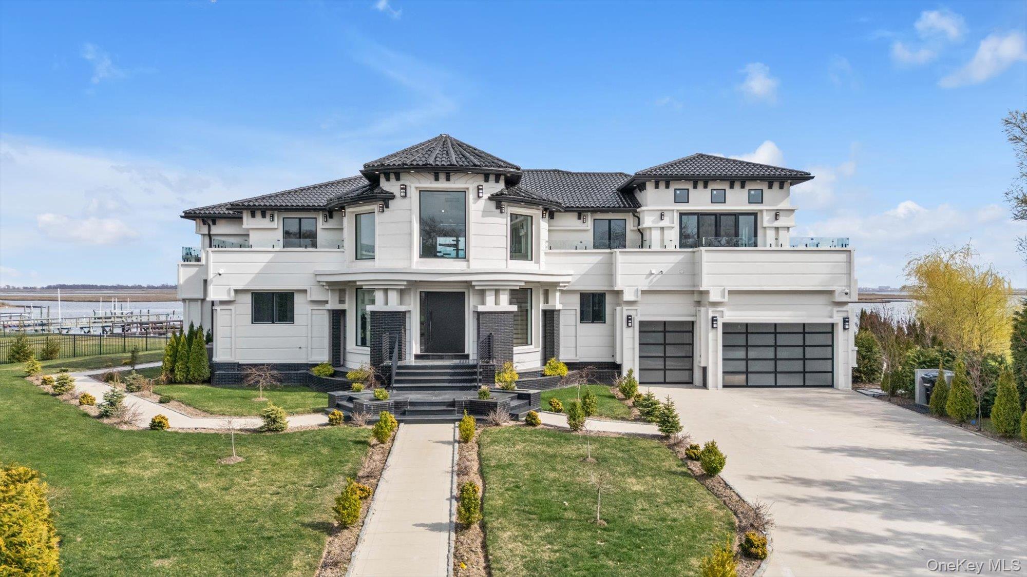 190 Curtis Road – For Sale