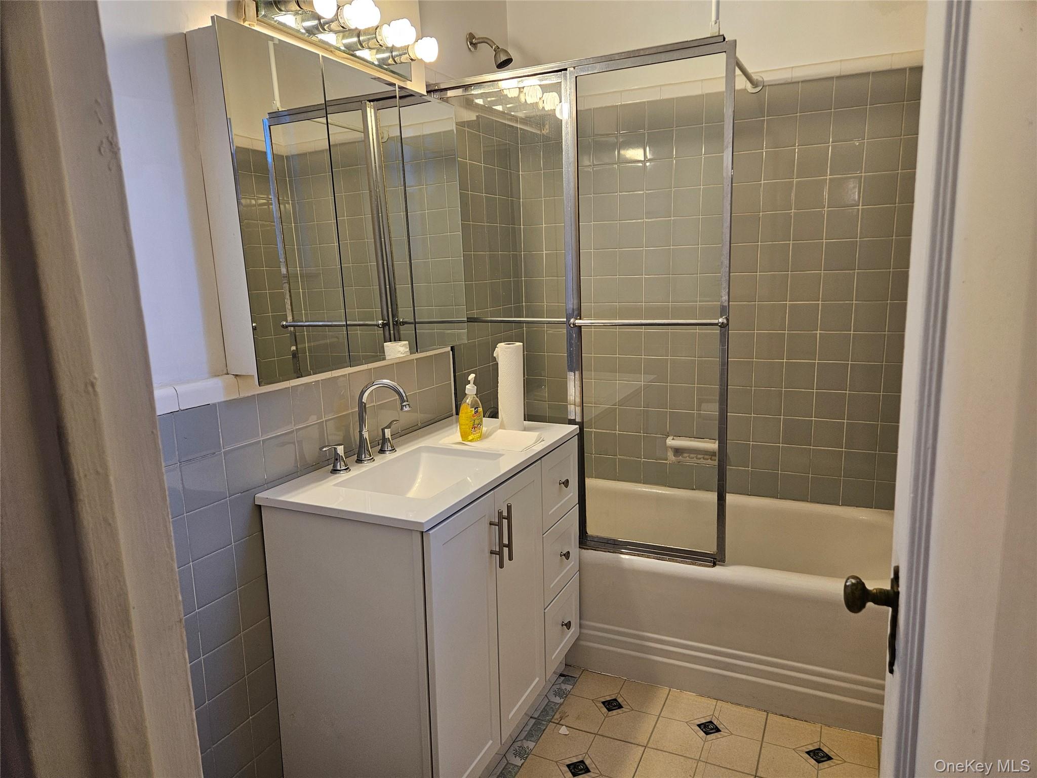 72-15 37th Avenue, Unit 3H photo 10