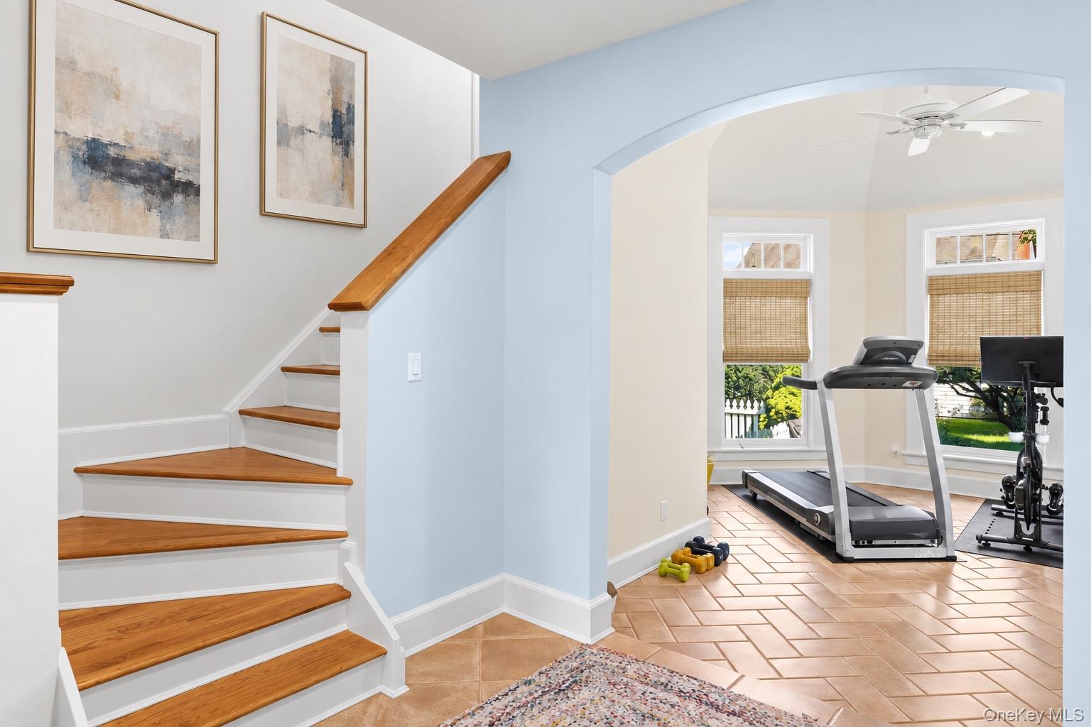 16 Middle Drive – For Sale photo 4