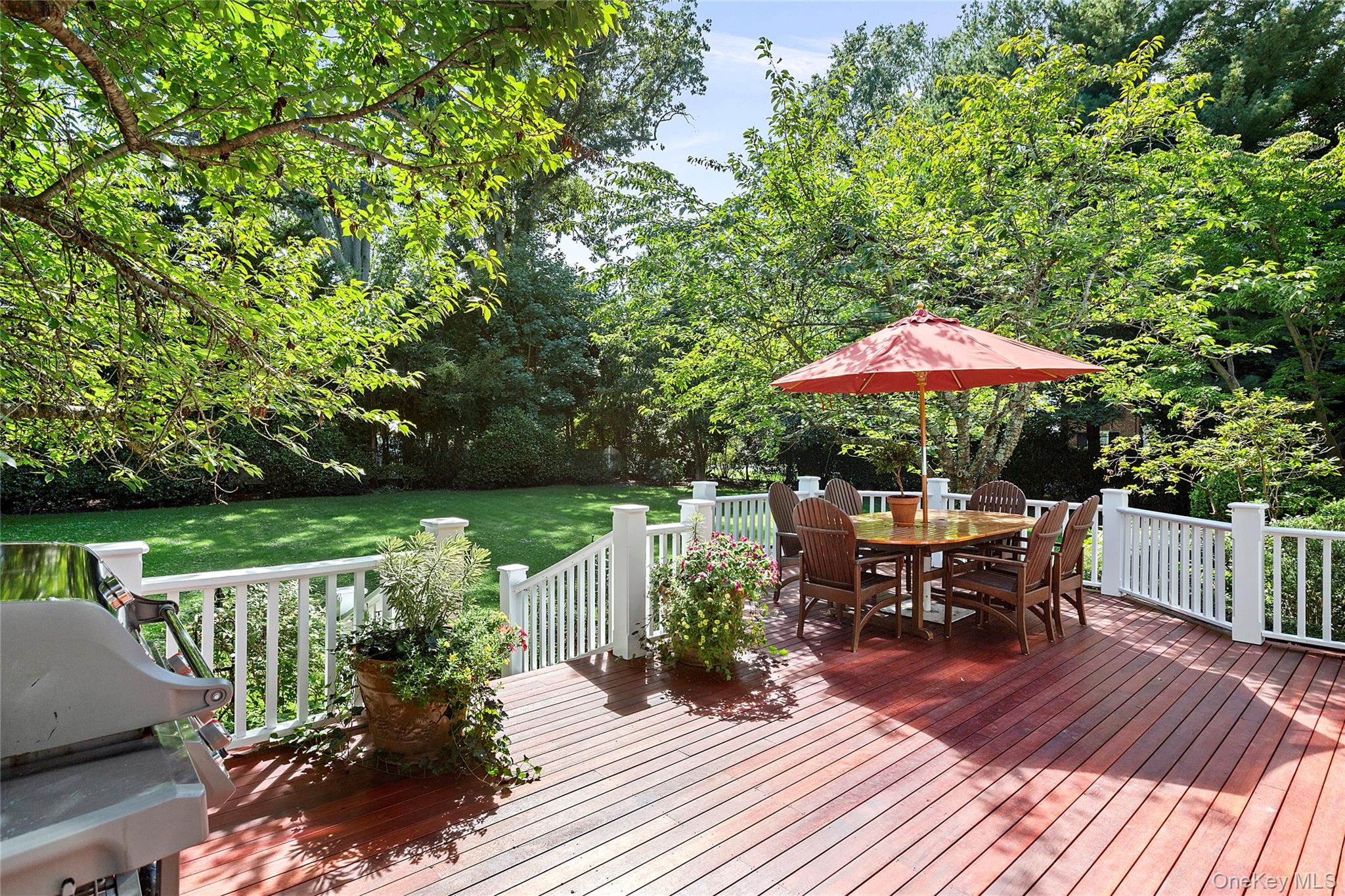 16 Middle Drive – For Sale photo 27