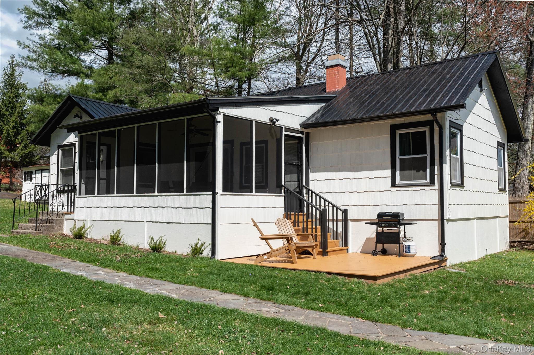 1037 Lake Shore Drive – For Sale photo 34
