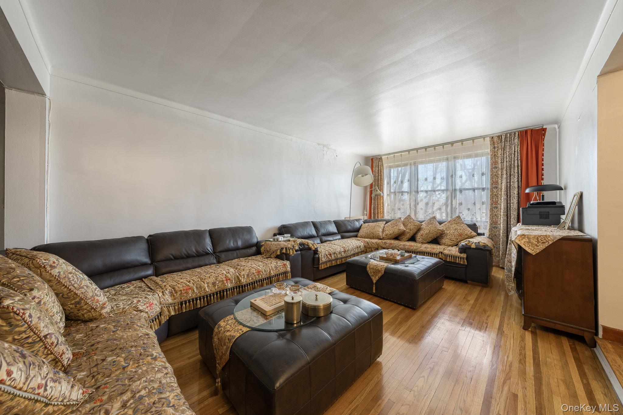 143-50 Hoover Avenue, Unit 306 photo 4