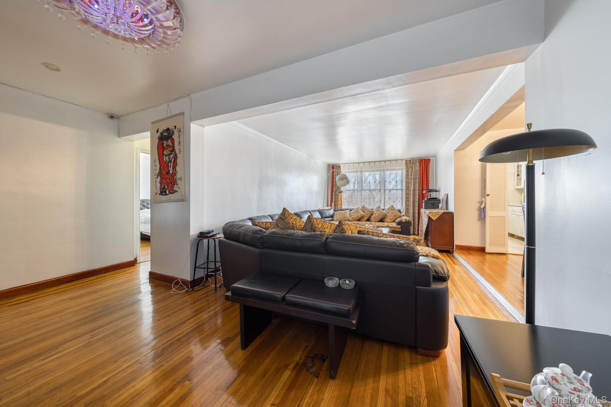 143-50 Hoover Avenue, Unit 306 photo 2