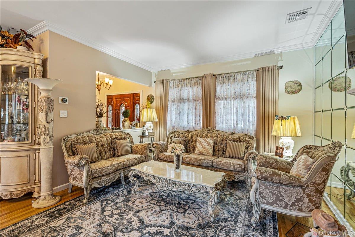 264-47 Grand Central Parkway – For Sale photo 3