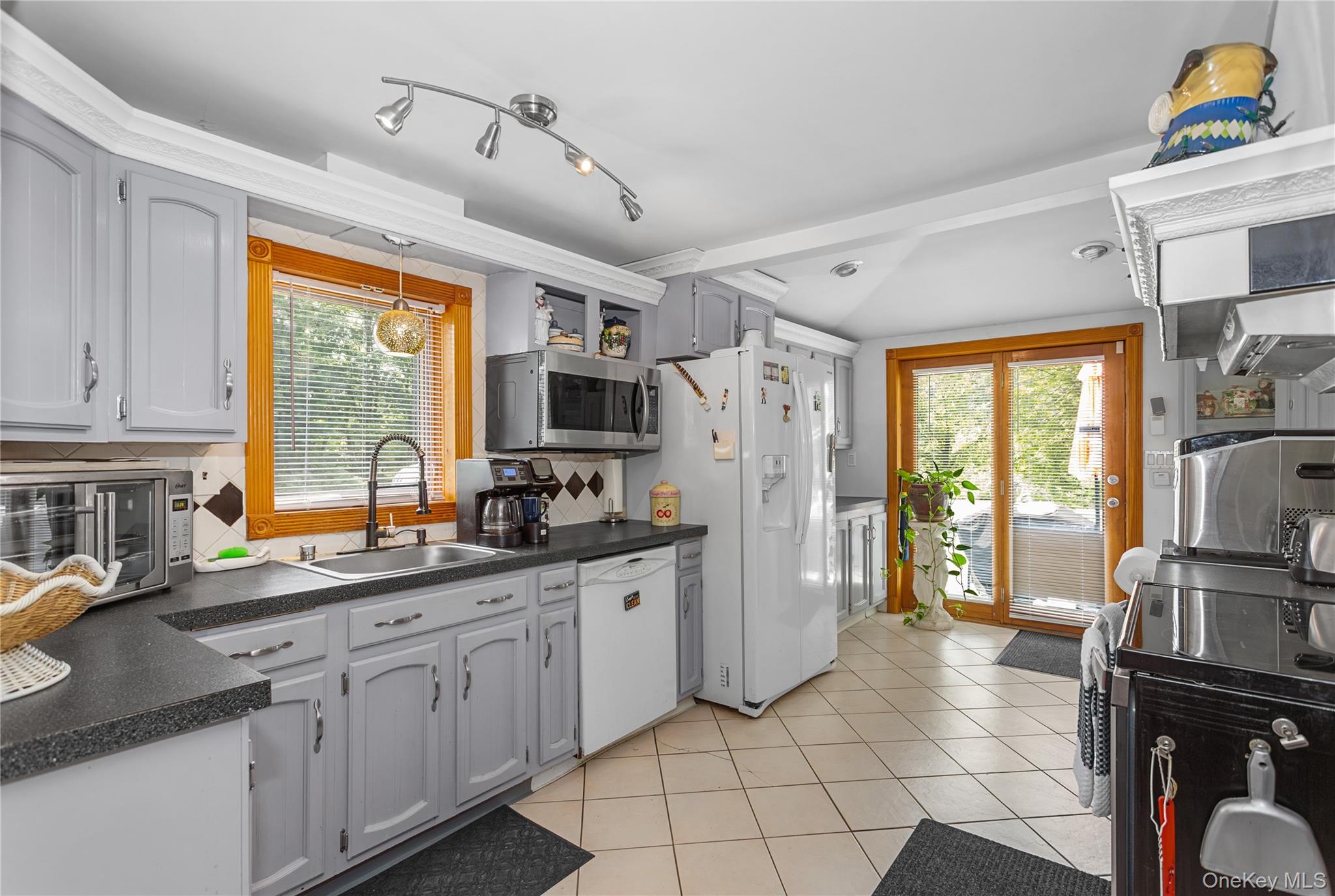 46 Lakewood Avenue – For Sale photo 25