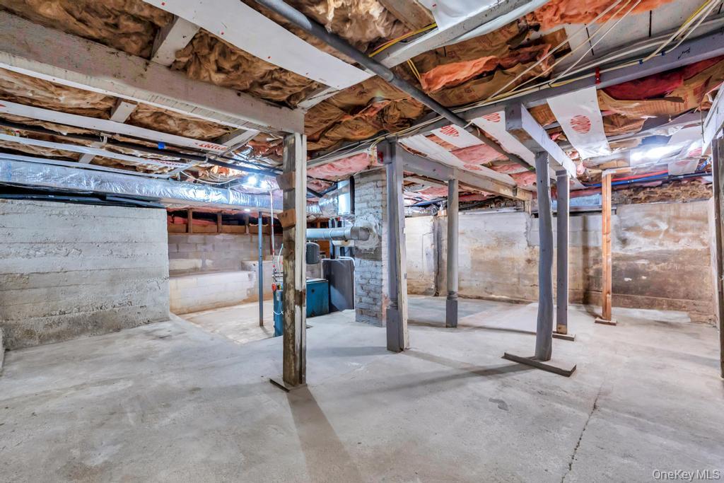 485 Long Island Avenue – For Sale photo 35