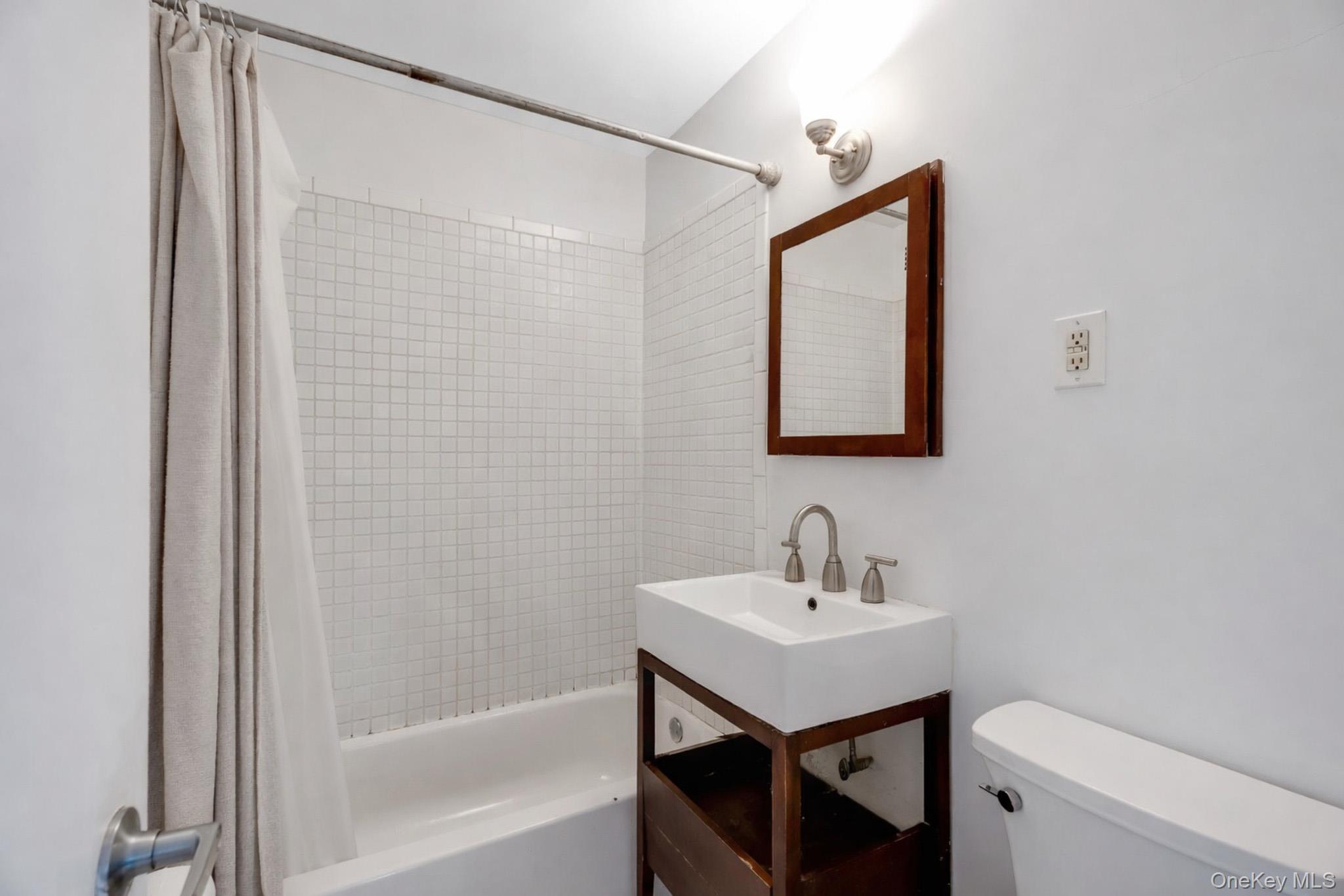 1065 Vermont Street, Unit 7J photo 5