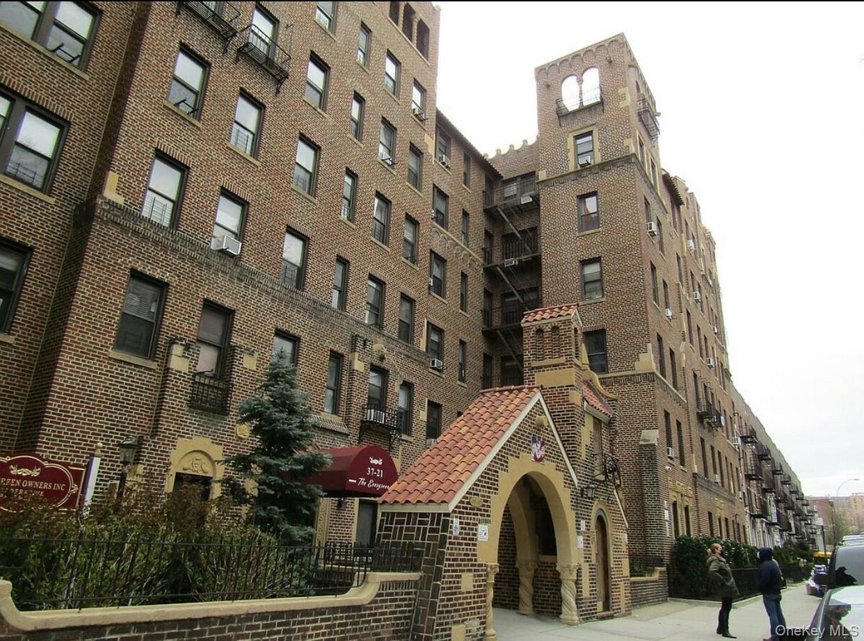 37-21 80th Street, Unit 1F