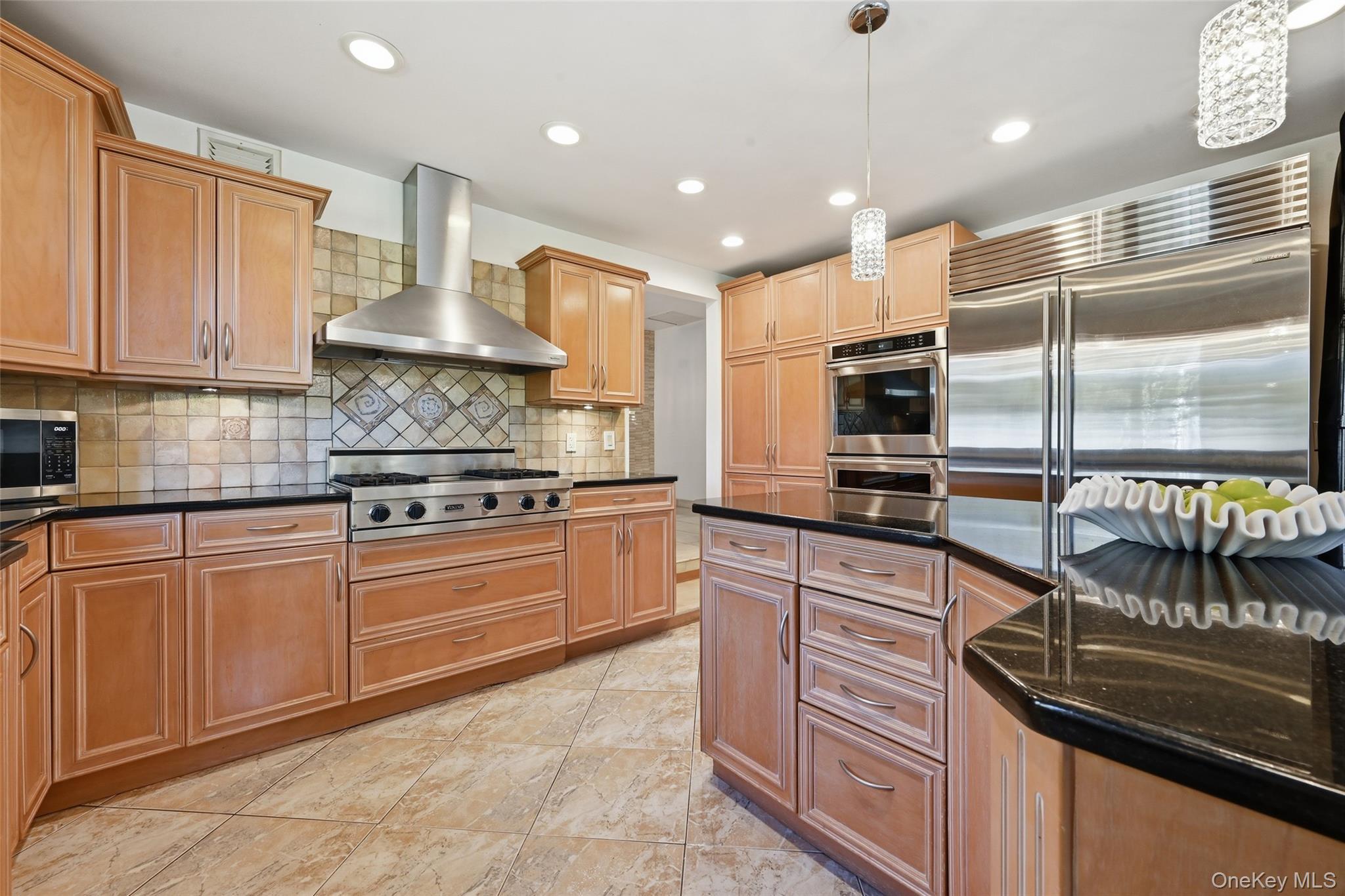 35 Elm Drive – For Sale photo 12