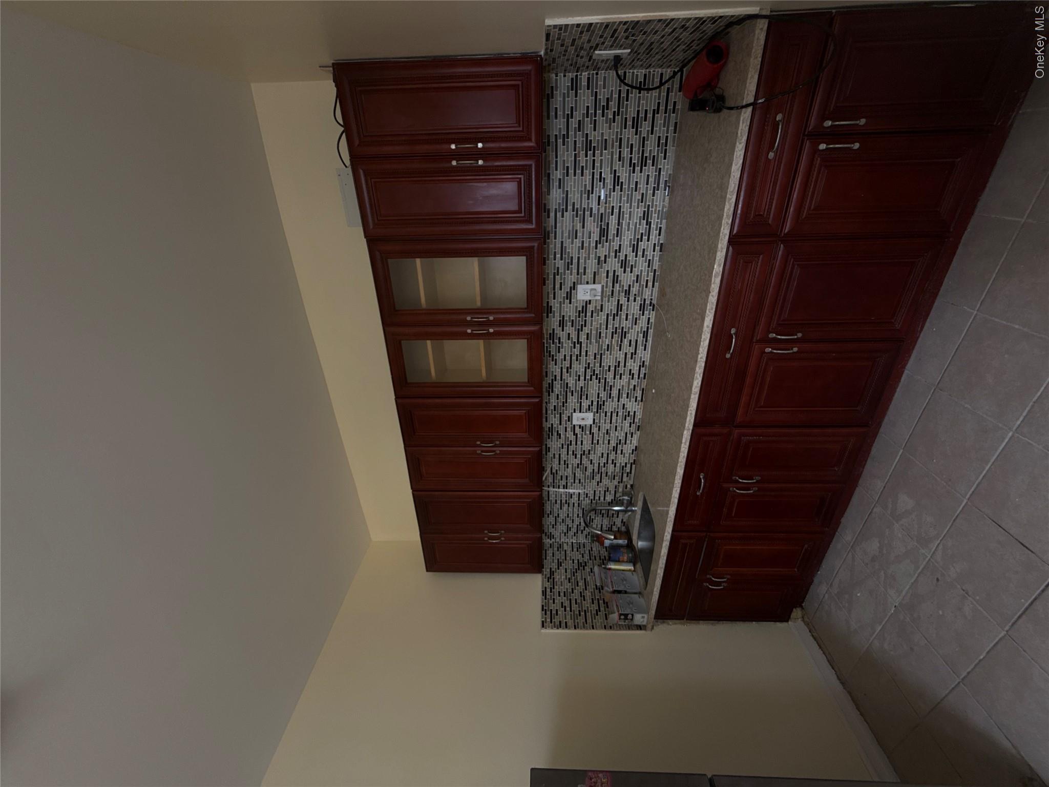 16842 Liberty Avenue – For Rent photo 6