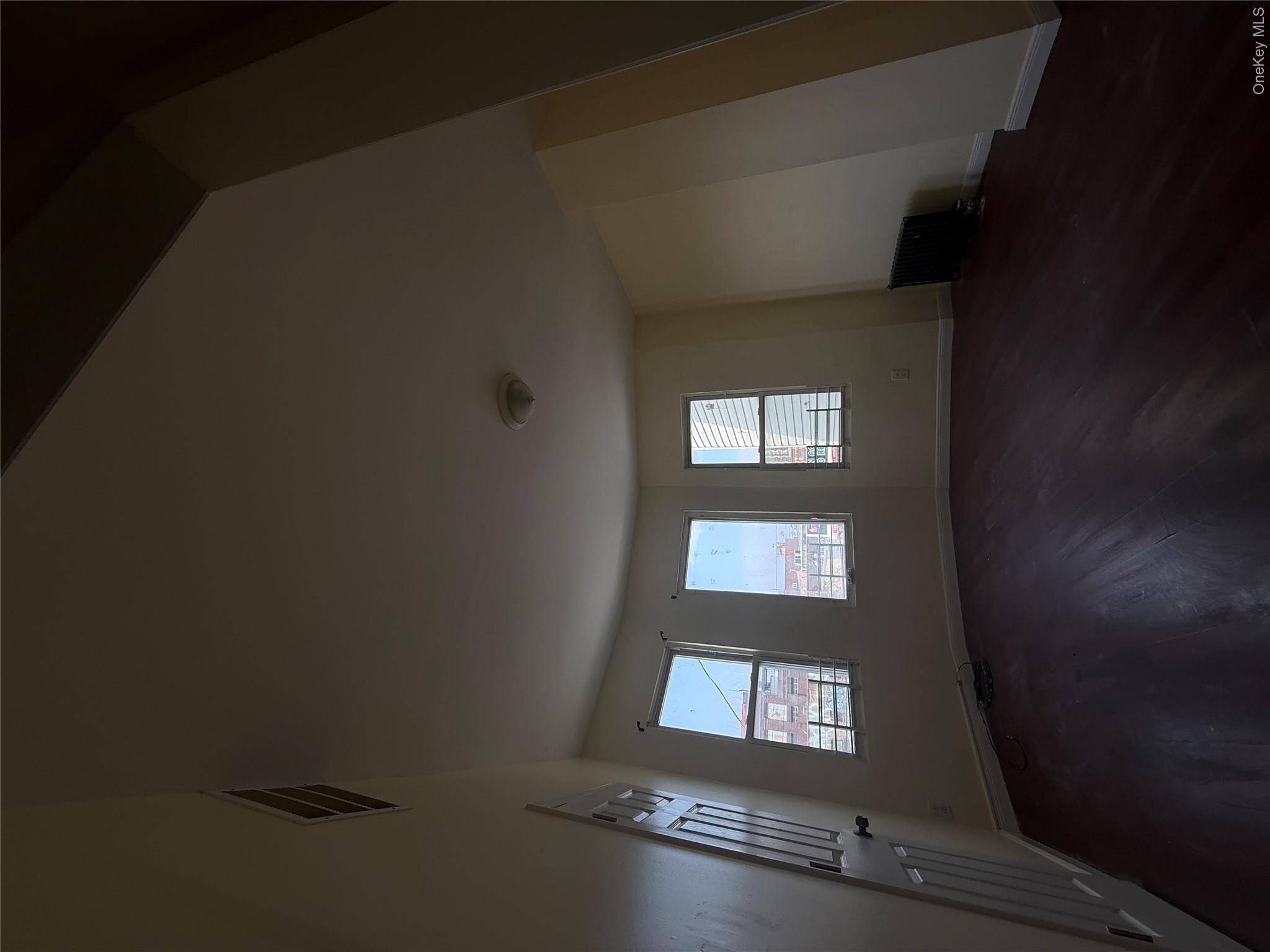 16842 Liberty Avenue – For Rent photo 5