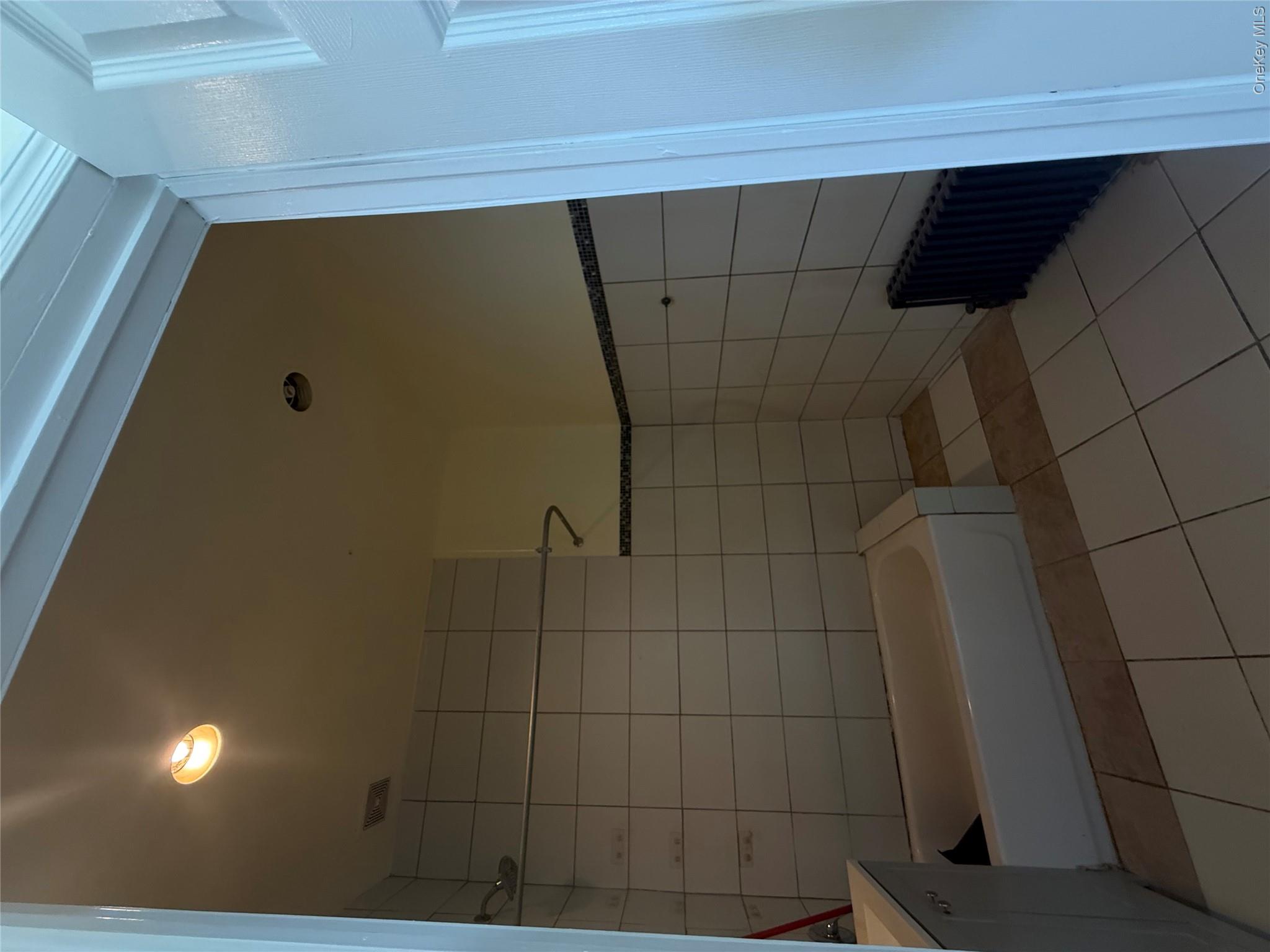 16842 Liberty Avenue – For Rent photo 4