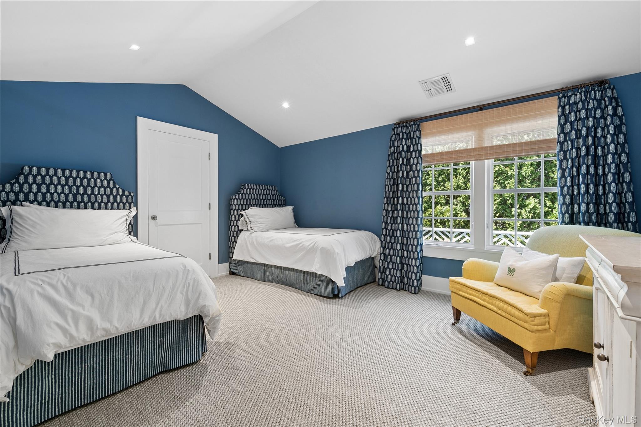 60 Old Town Crossing – For Rent photo 20