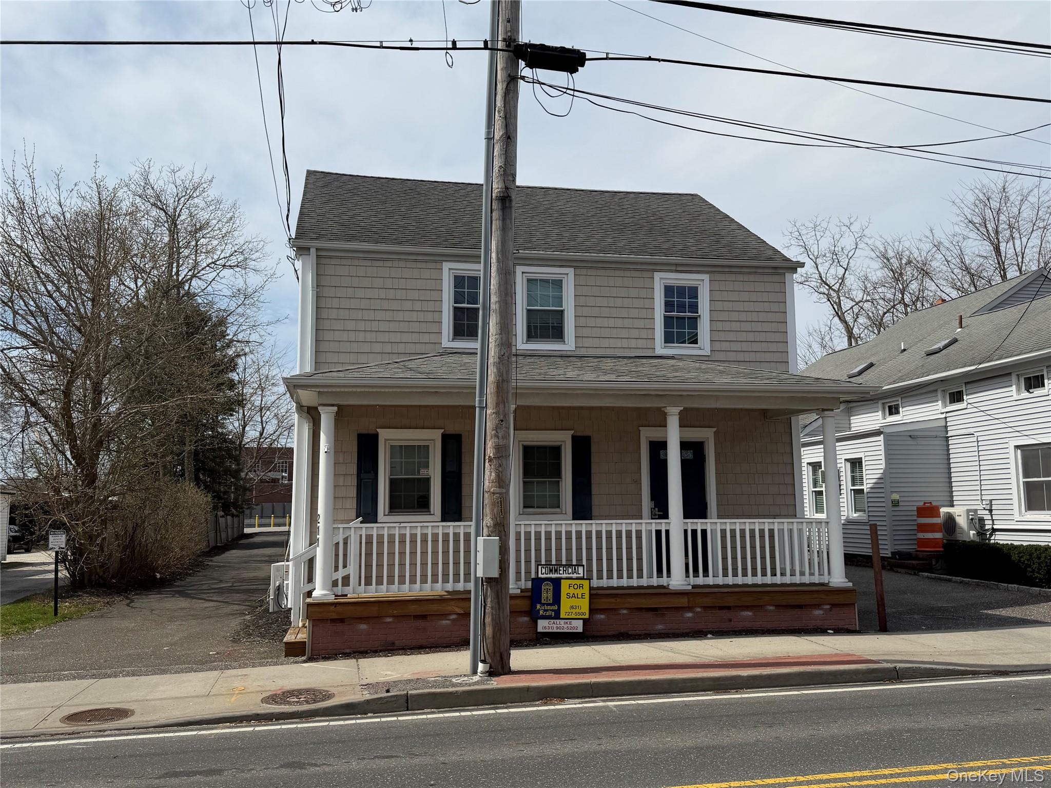 211 Roanoke Avenue – For Sale