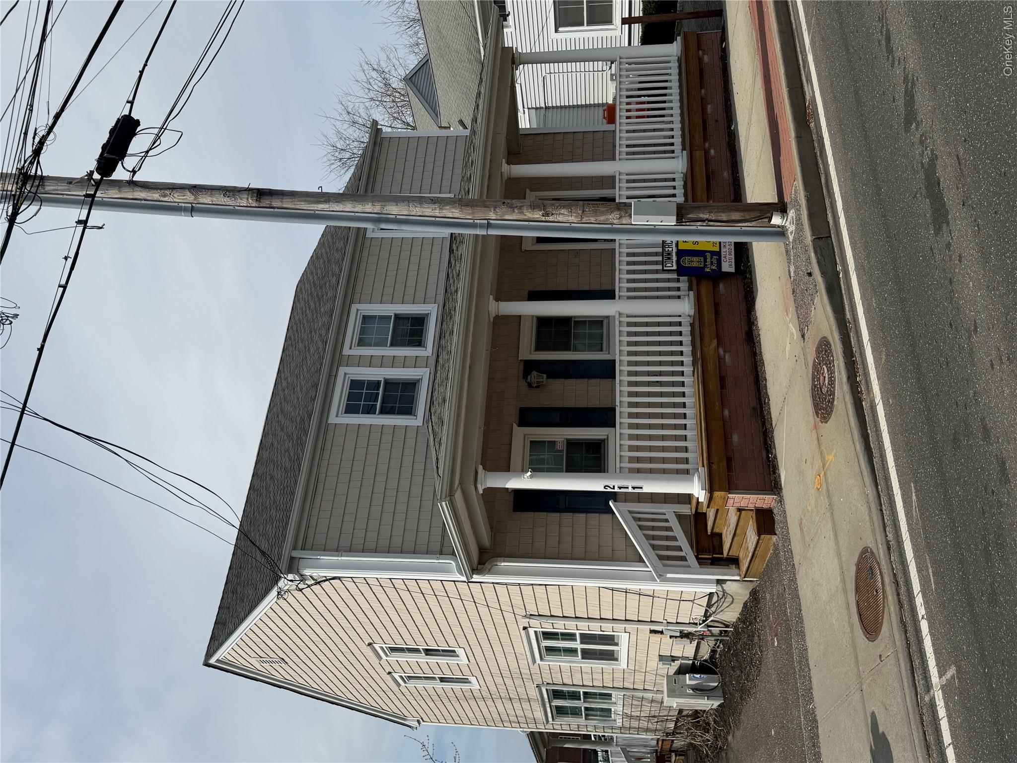211 Roanoke Avenue – For Sale photo 2