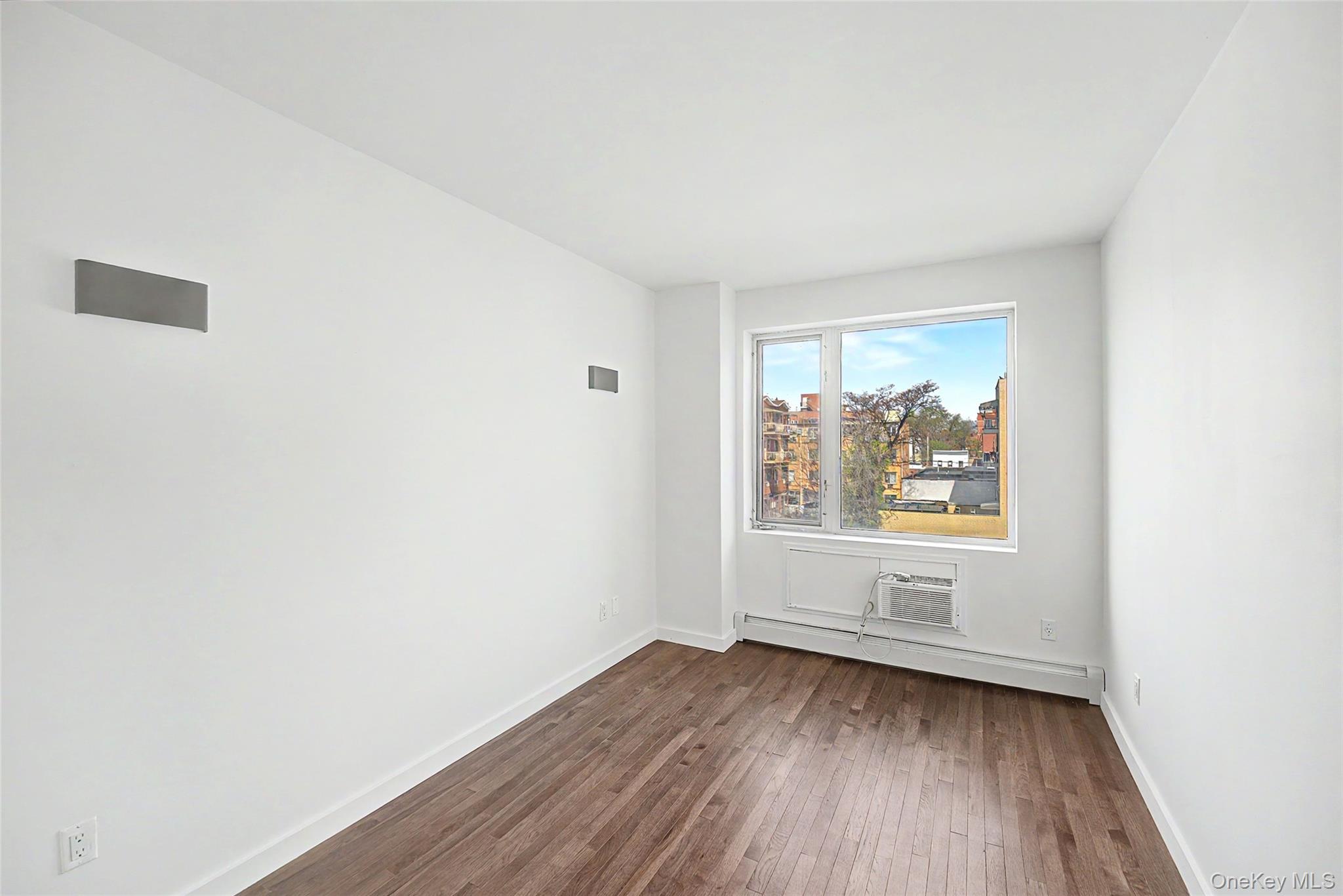 13621 Latimer Place, Unit 3E photo 3