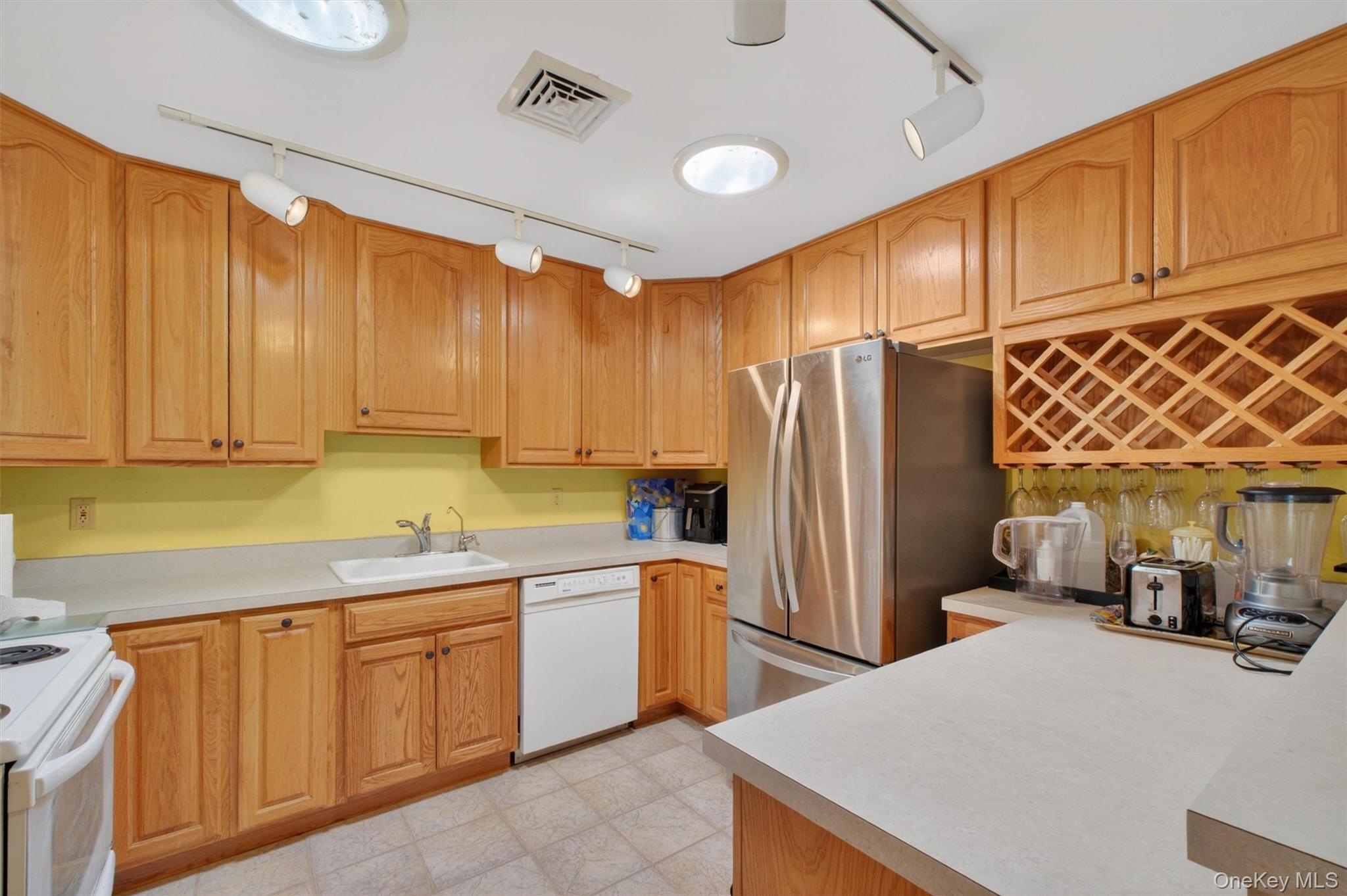 19 Marion Avenue – For Sale photo 8