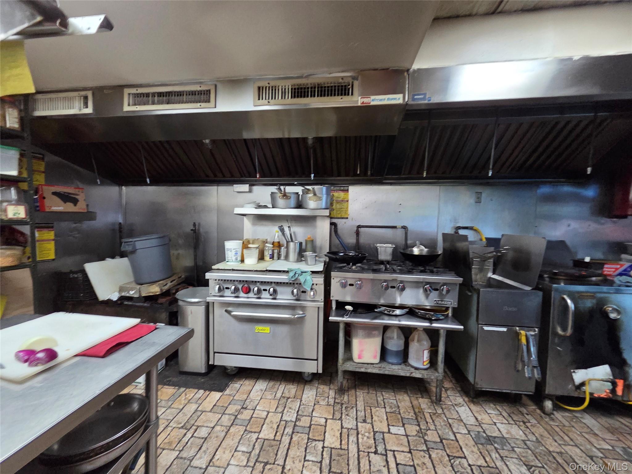 728 Courtlandt Avenue – For Rent photo 6
