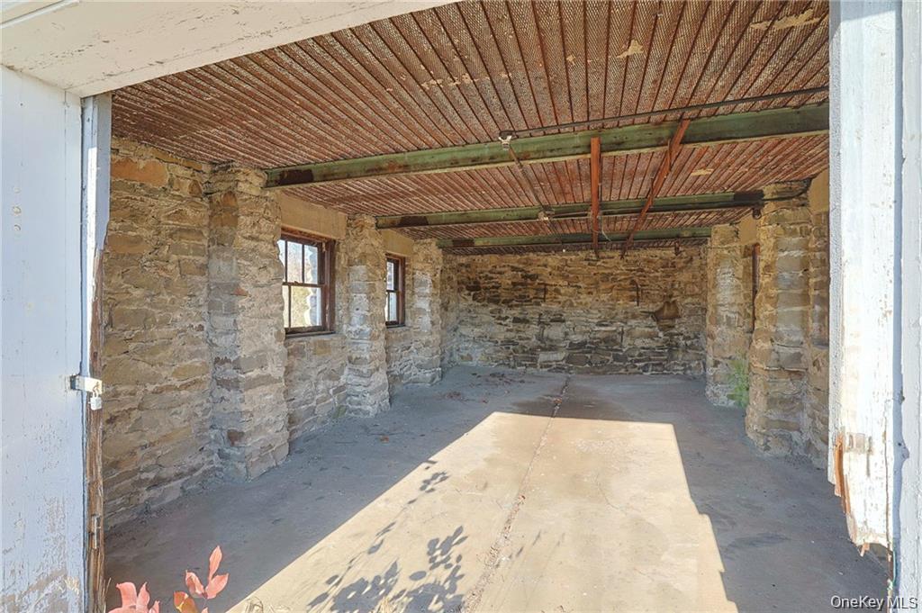 242 Old Mountain Road – For Sale photo 30