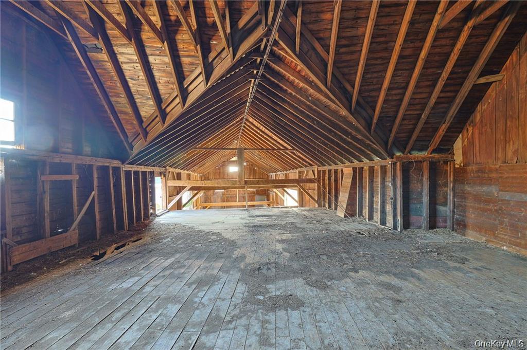 242 Old Mountain Road – For Sale photo 15