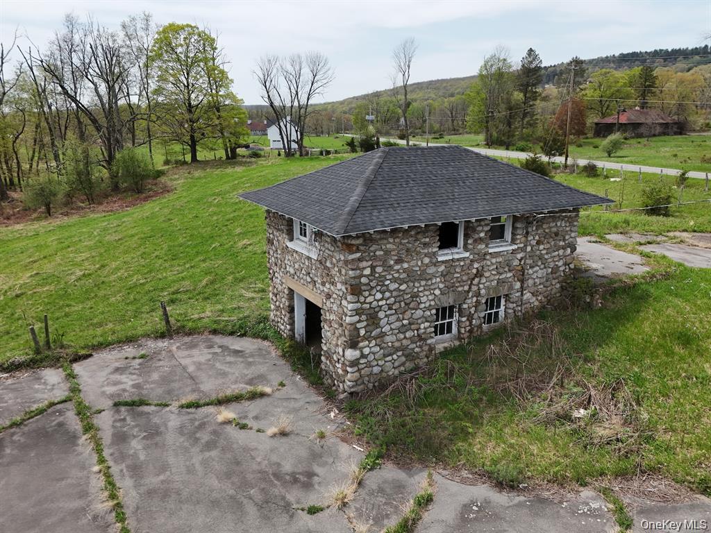 242 Old Mountain Road – For Sale photo 32