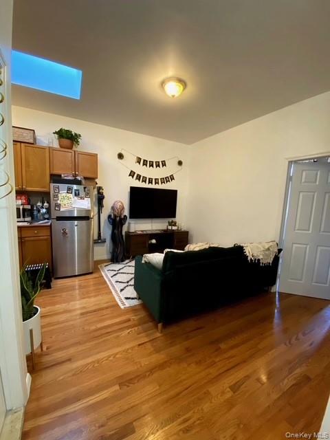941 Manhattan Avenue – For Sale photo 4