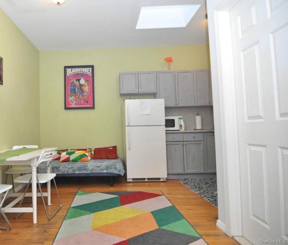 941 Manhattan Avenue – For Sale photo 10