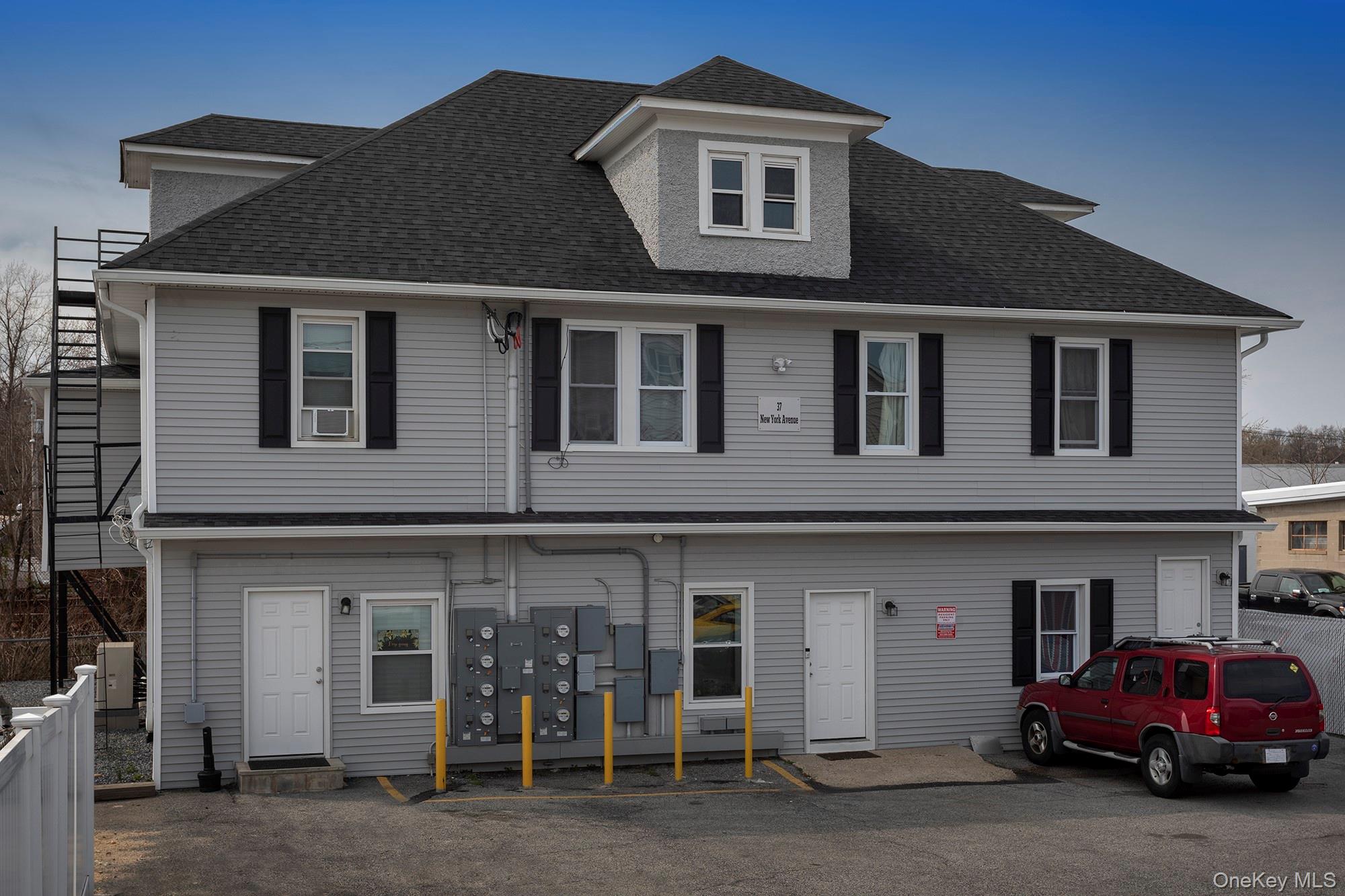 35-1 New York Avenue, Unit 35-1
