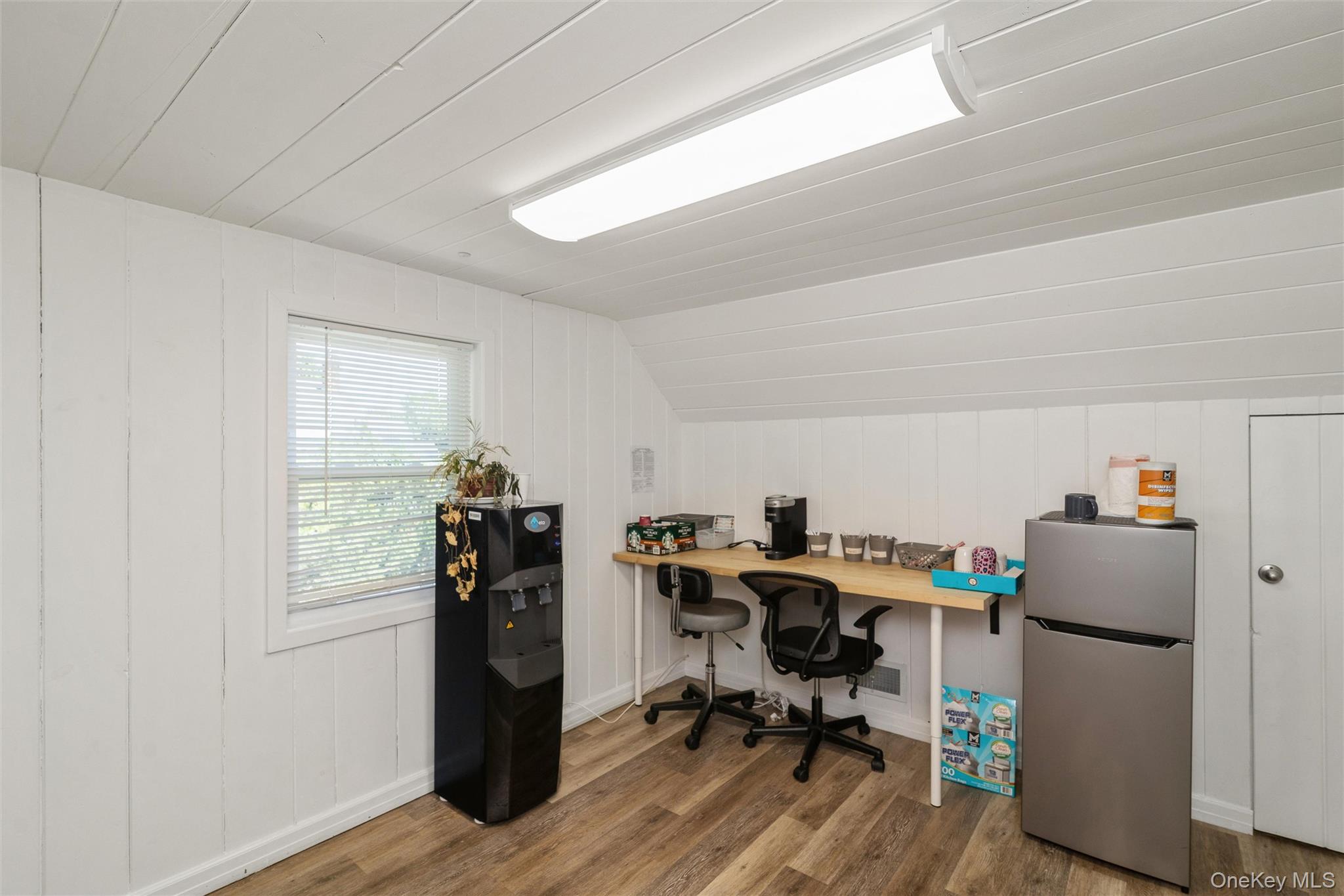 976 Roanoke Avenue – For Sale photo 28