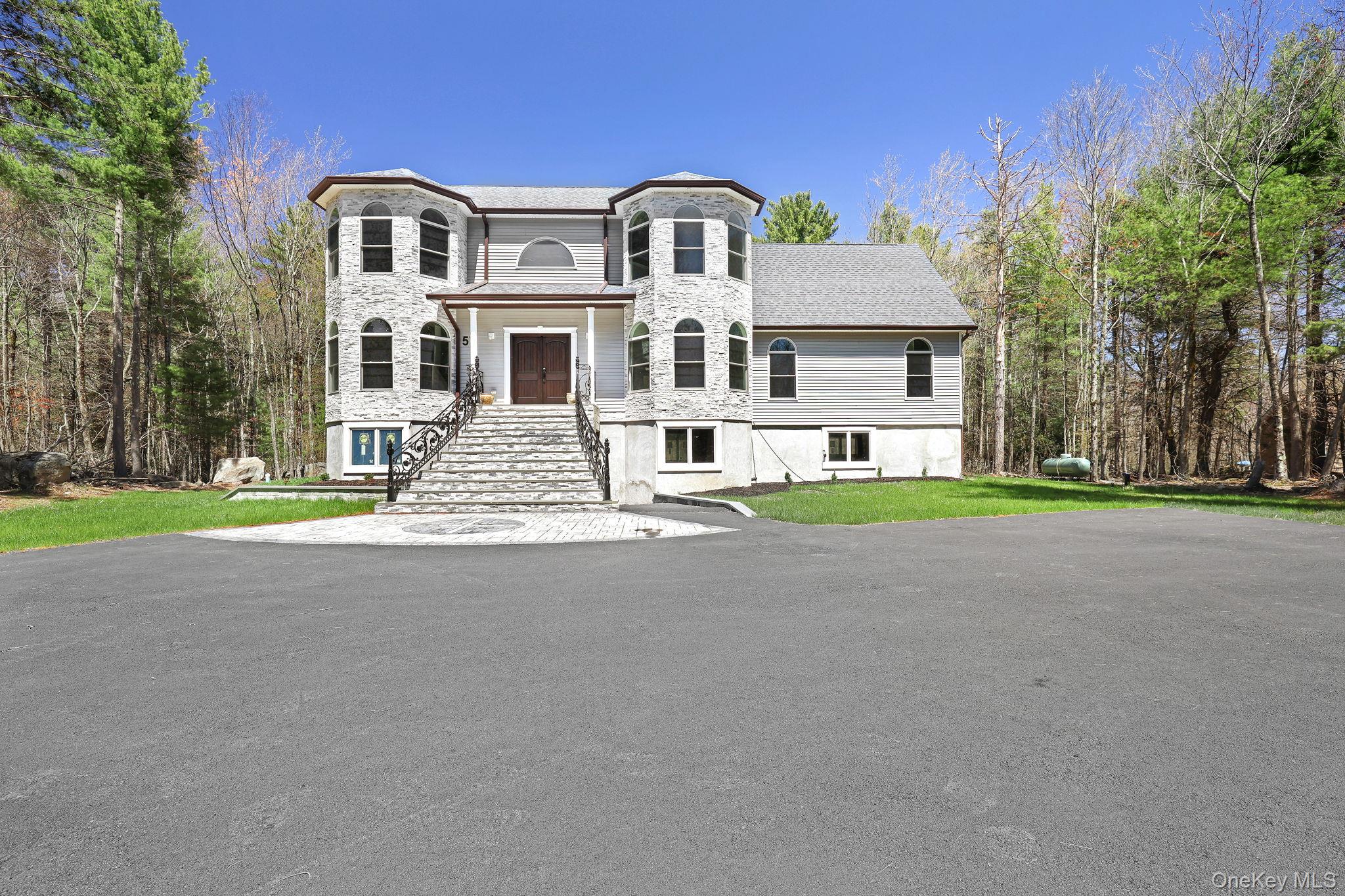 57 Haddock Road – For Sale photo 3