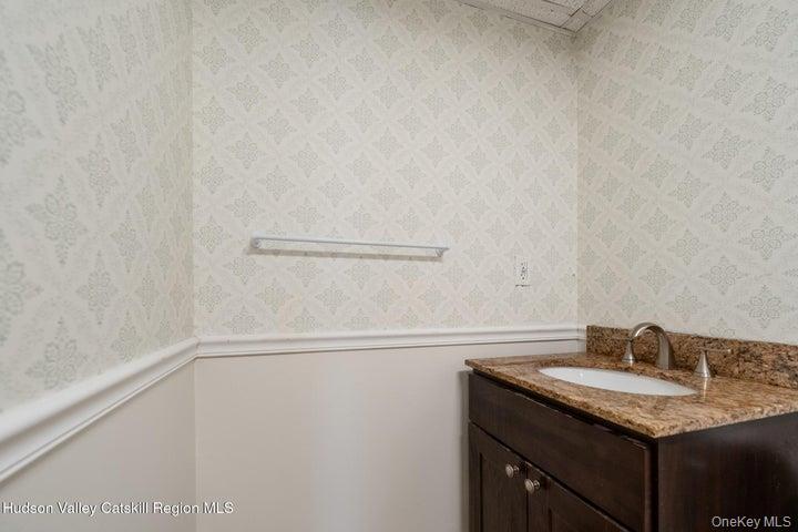 890-896 Ulster Avenue, Unit 1 photo 13