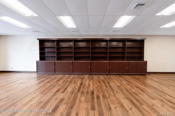 890-896 Ulster Avenue, Unit 1 photo 16
