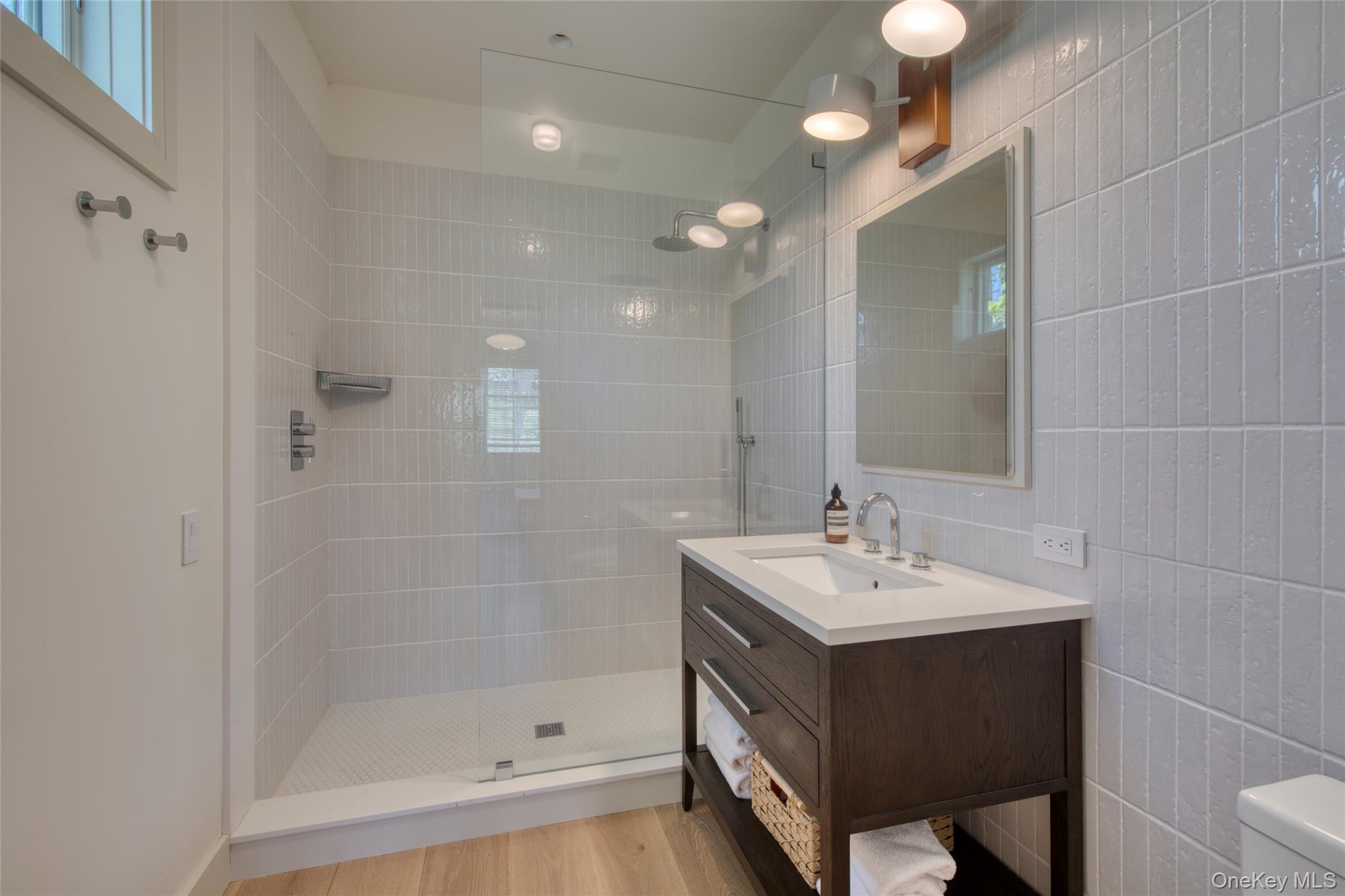 323 Division Street – For Rent photo 18
