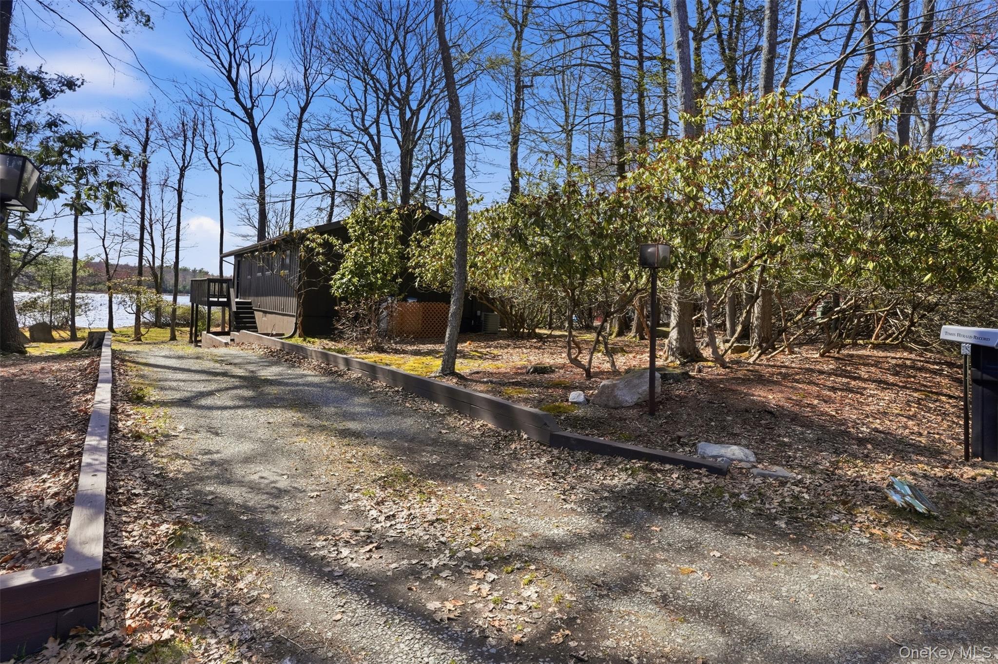 119 Lake Shore Drive W – For Sale photo 7