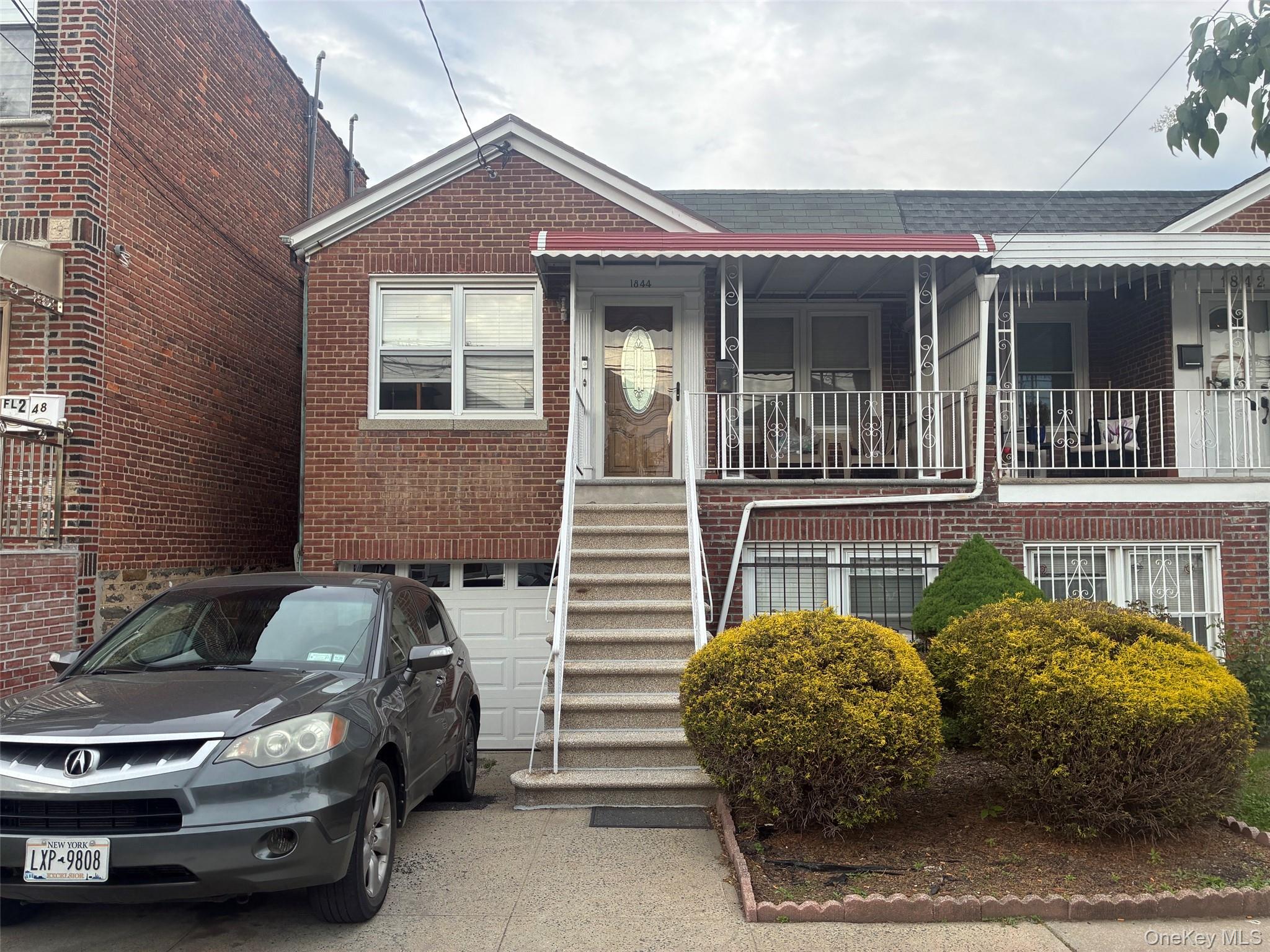 1844 Tomlinson Avenue – For Sale photo 2