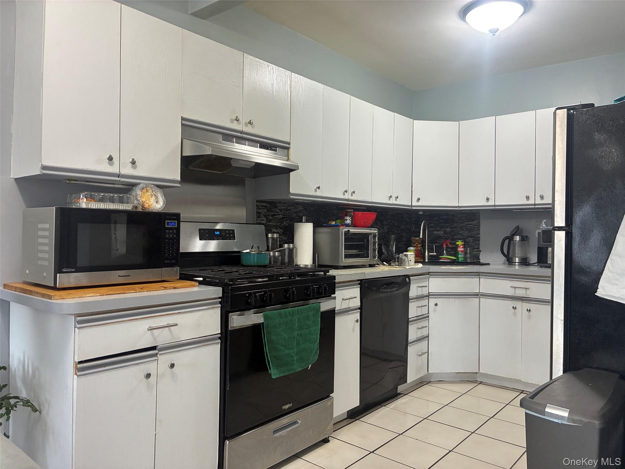 1844 Tomlinson Avenue – For Sale photo 5