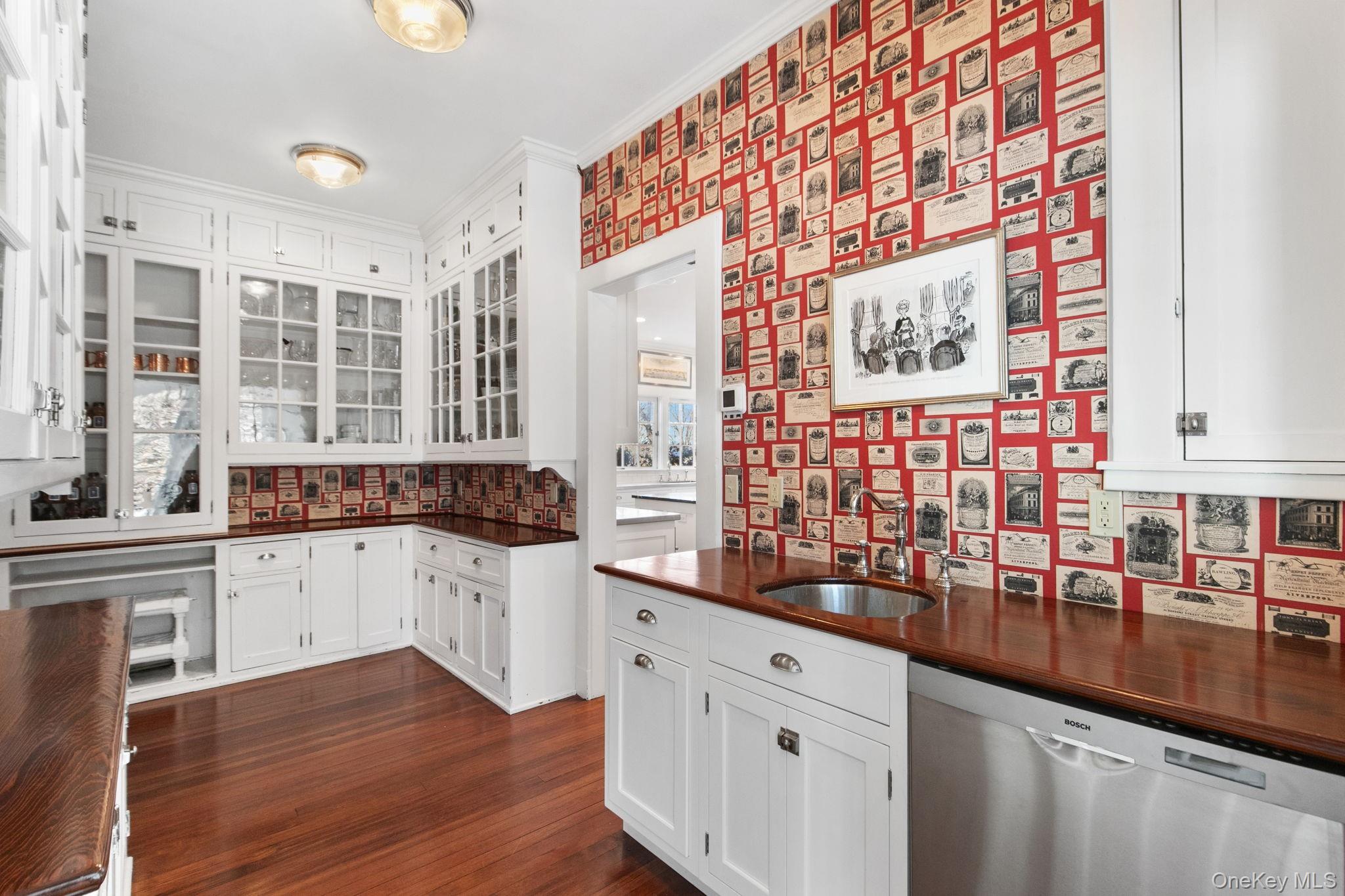 36 Revolutionary Road – For Sale photo 8