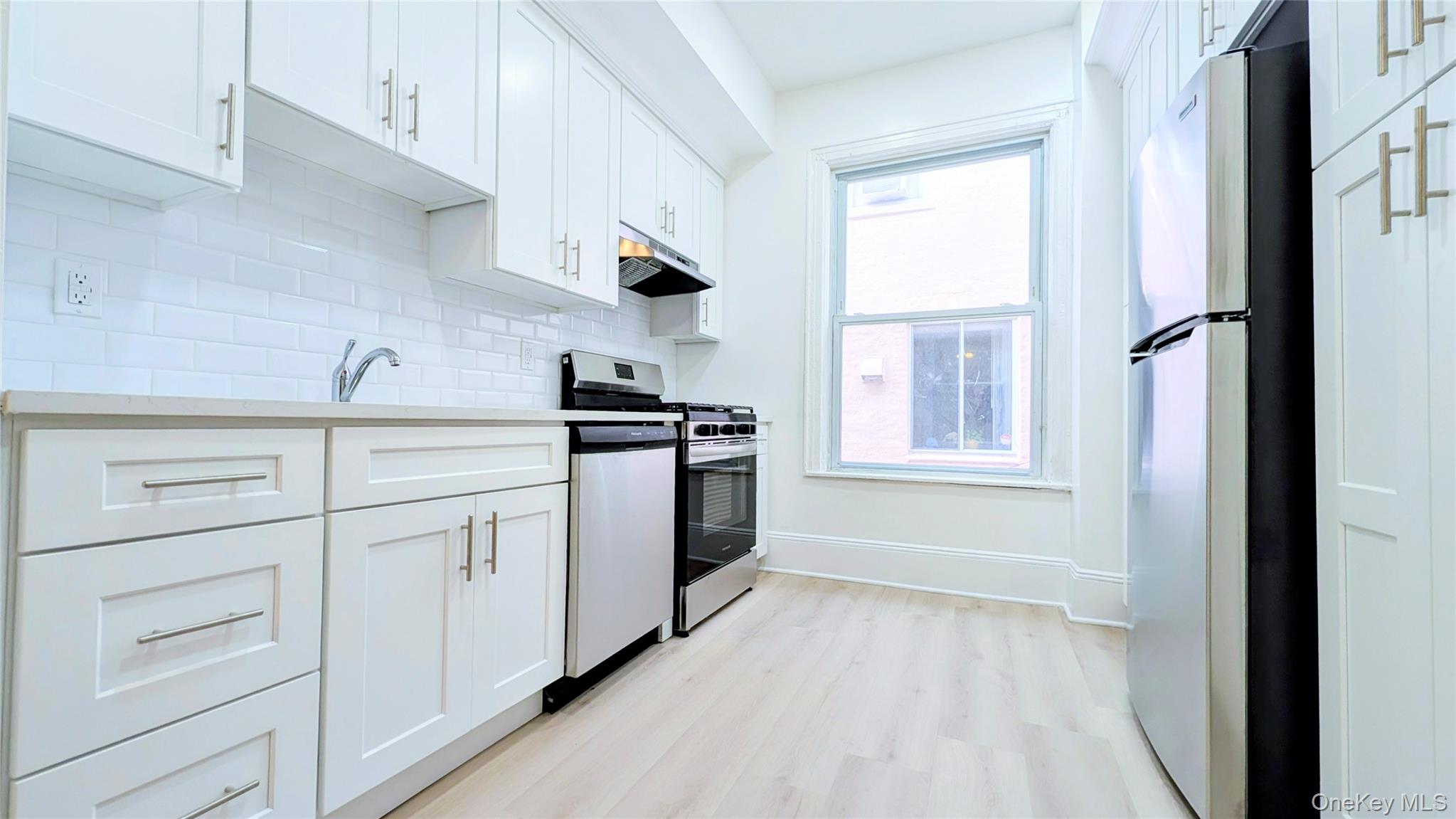 18-44 21st Drive – For Sale photo 13