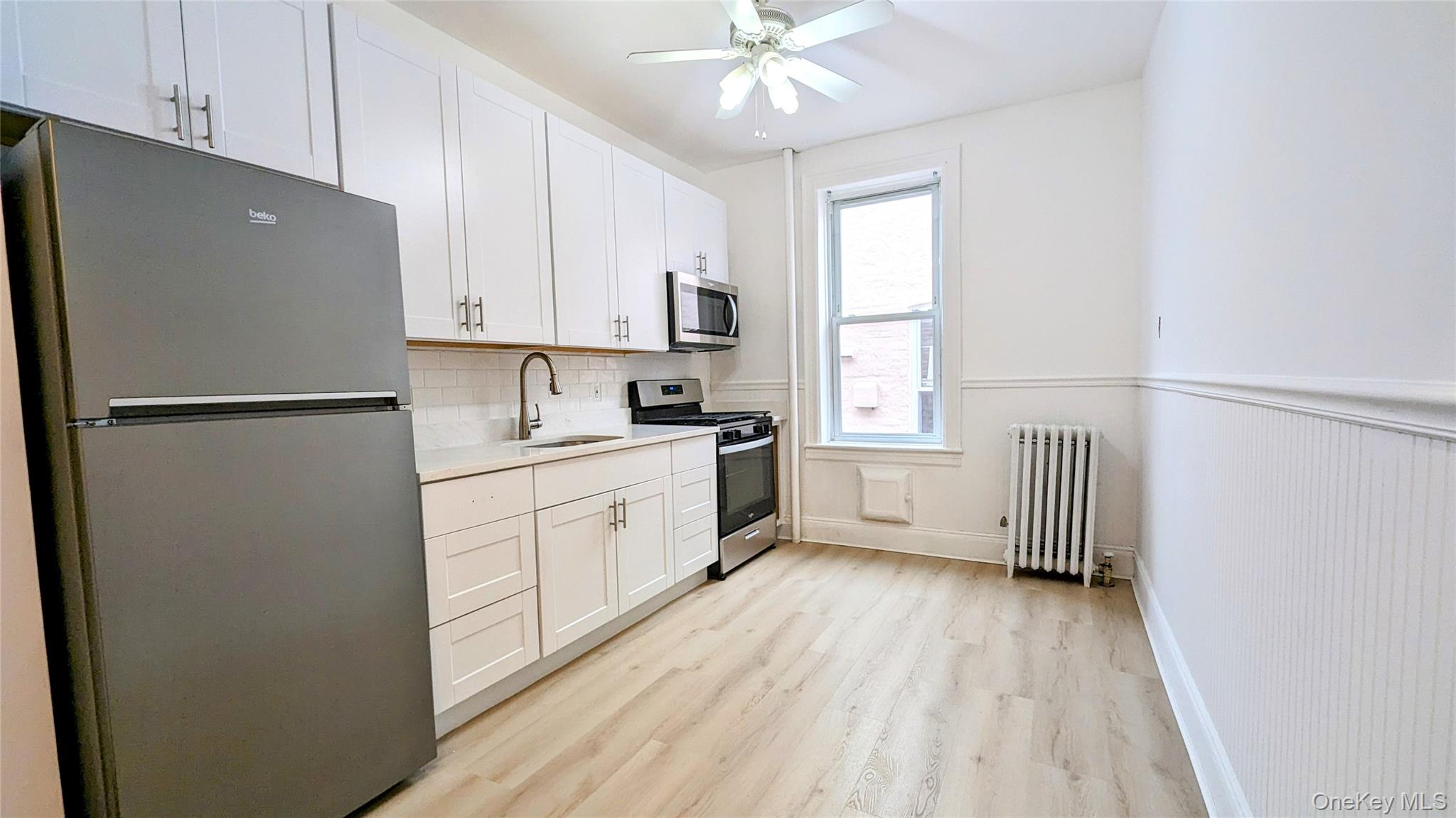 18-44 21st Drive – For Sale photo 23